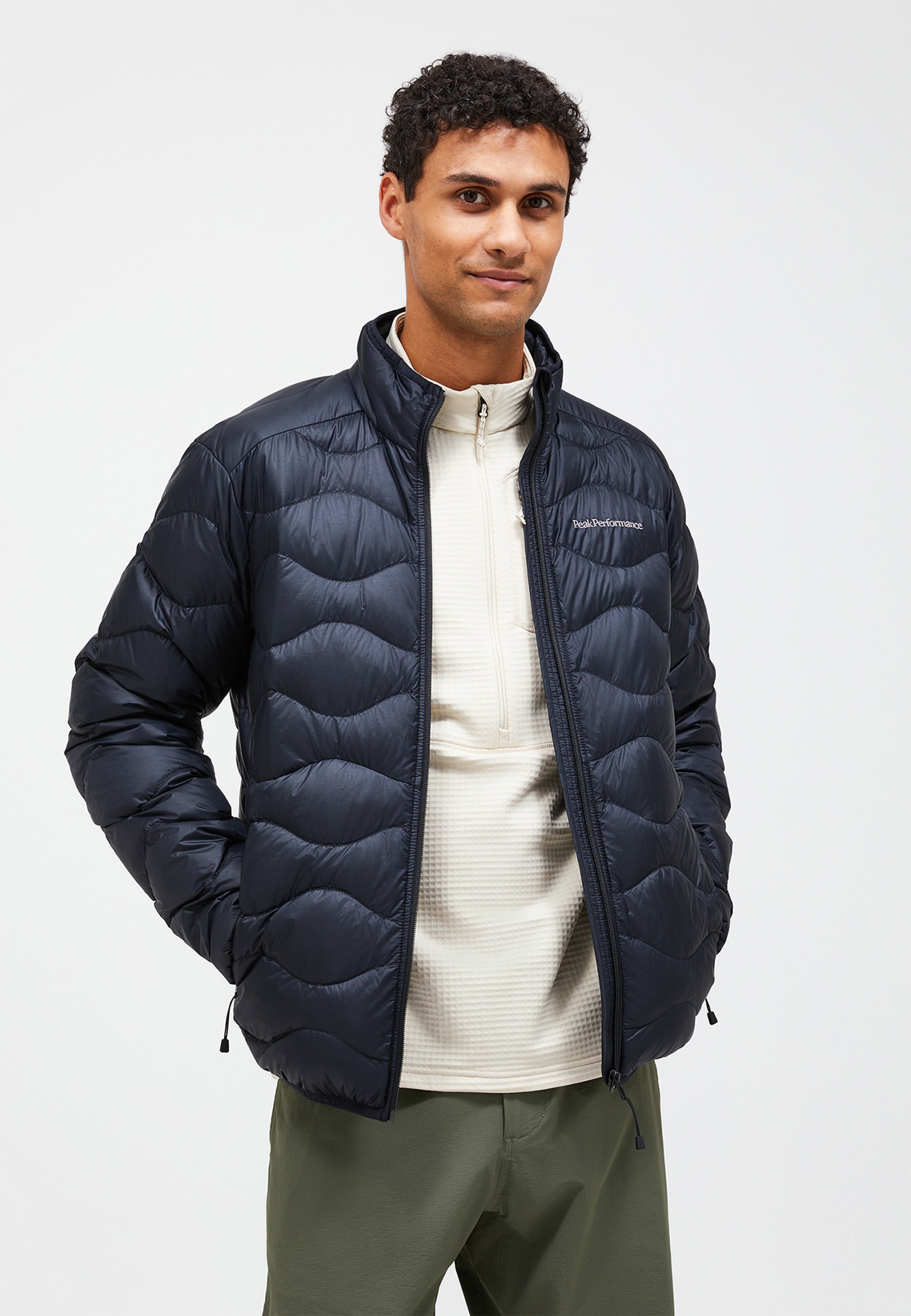 Peak Performance Daunenjacke "M Helium Down Jacket" Mit Sportivem Design