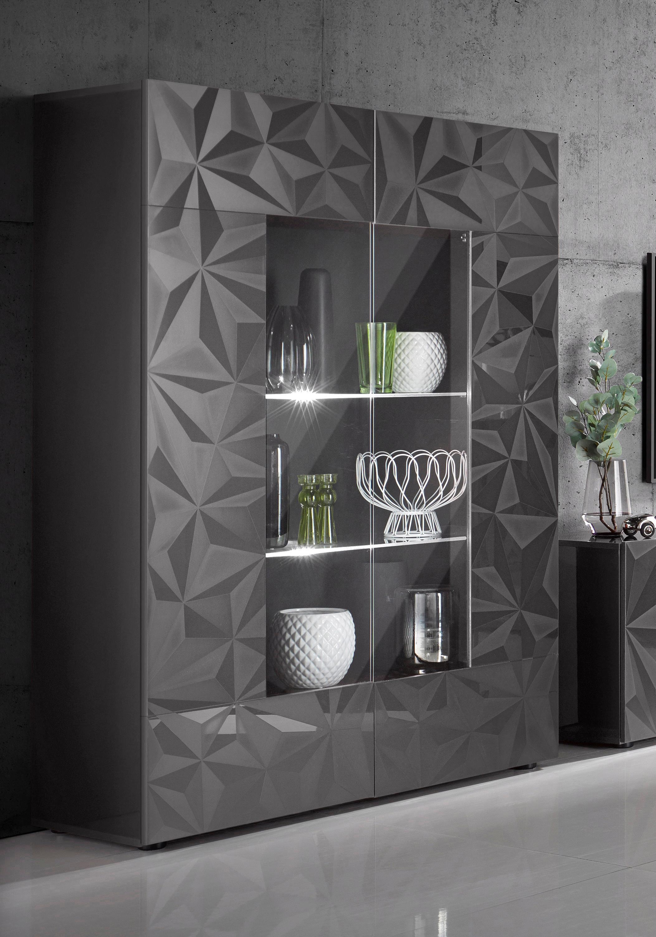 Home affaire Vitrine "Prisma Höhe 166 cm, Breite 121 cm, Stauraumvitrine mit 2 Türen," Standvitrine - Front mit elegantem Siebdruck, grifflos, viel Stauraum