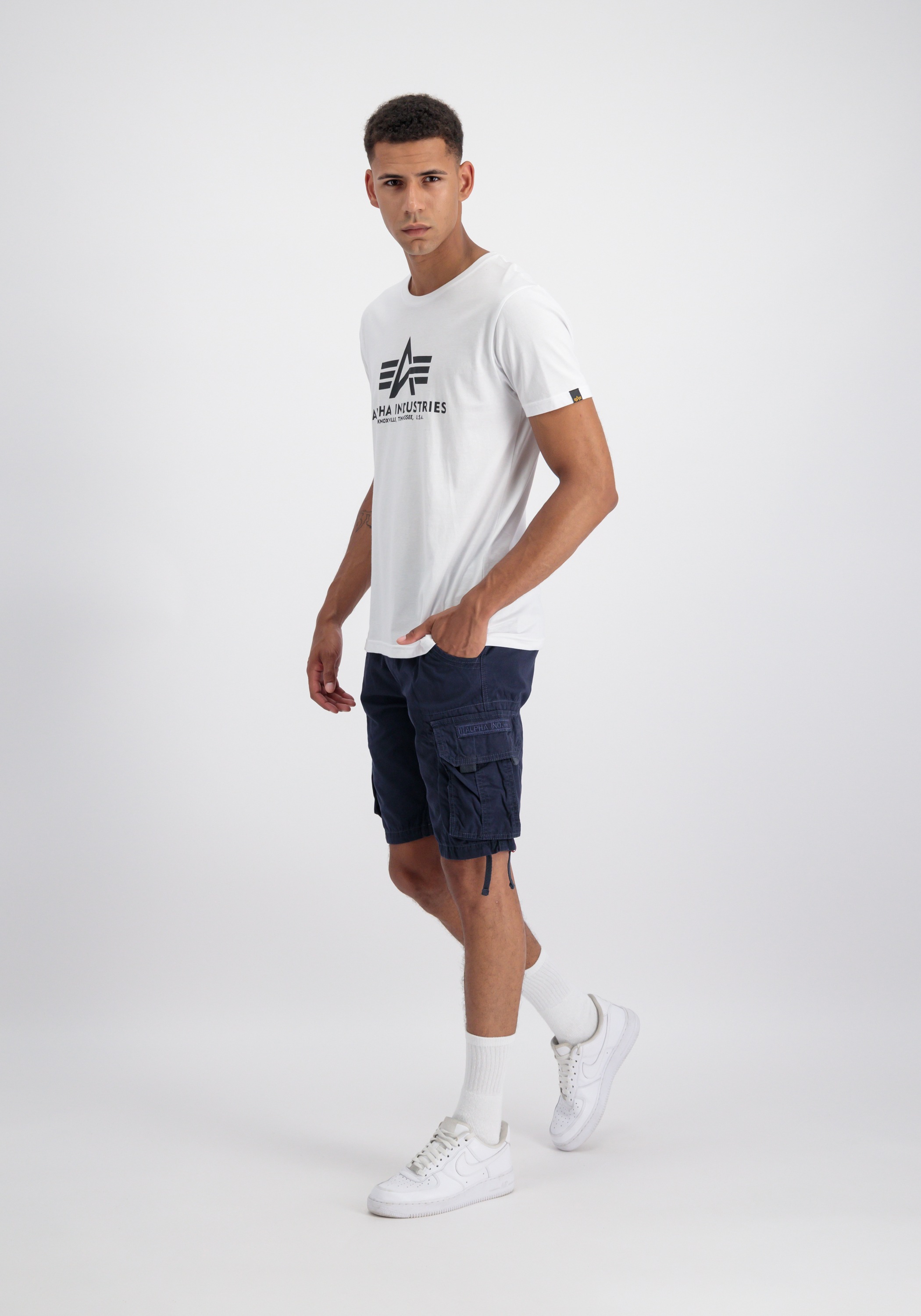 Thumbnail - Alpha Industries Shorts "Stream Short"