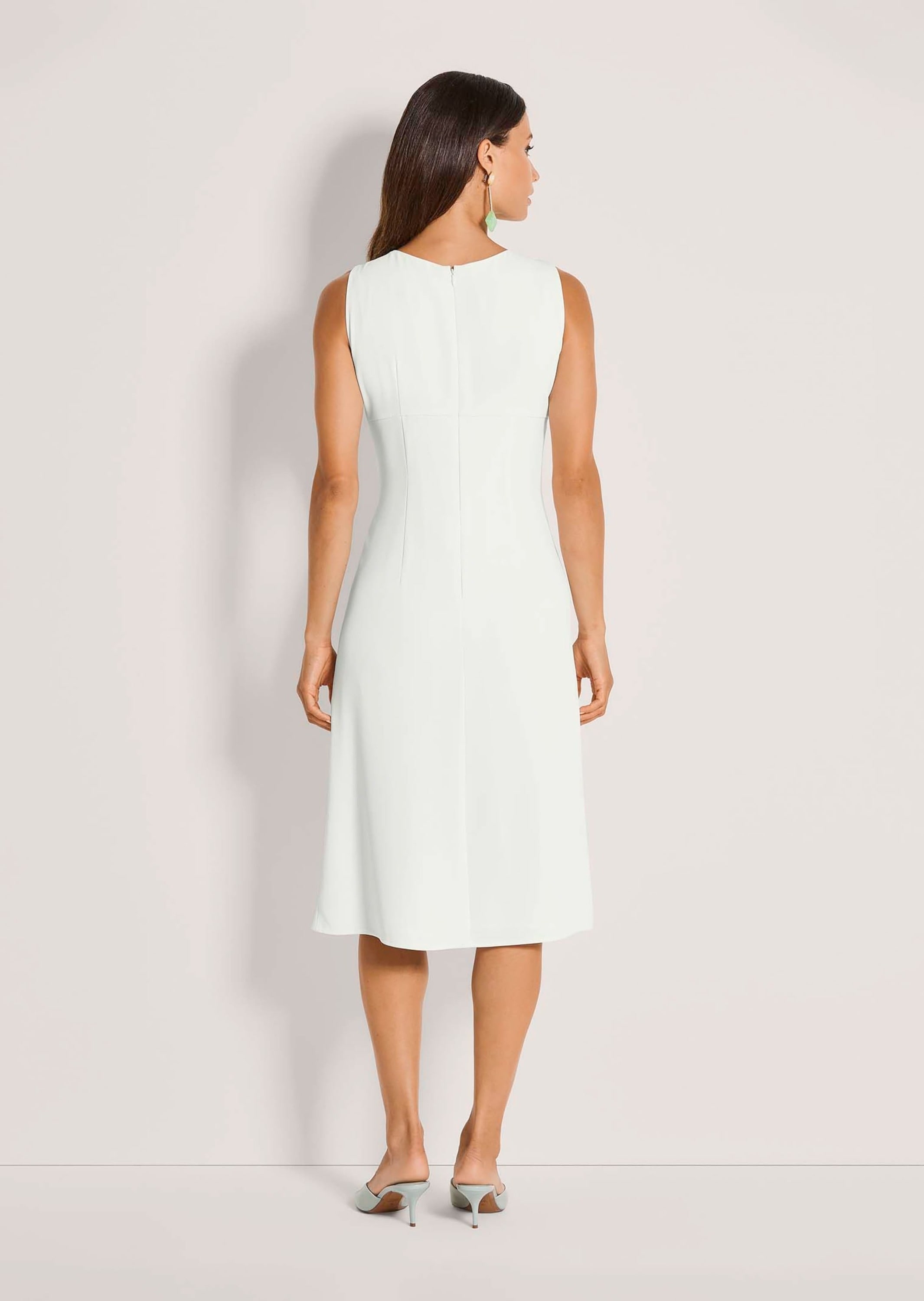 MADELEINE Sommerkleid »Jerseykleid Midikleid mit eleganter Drapierung« Eingrifftasche Kleid mit Tappierung in der Taillie im Vorderteil