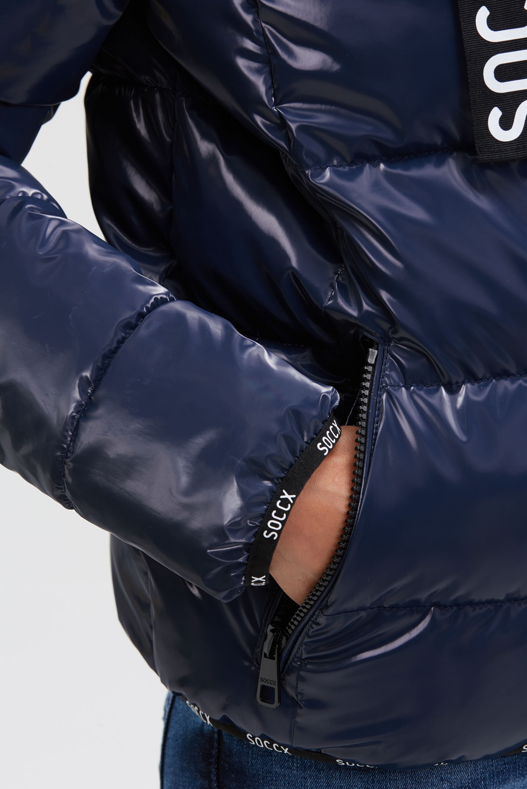 SOCCX Winterjacke, mit Kapuze, mit elastischem Saumabschluss