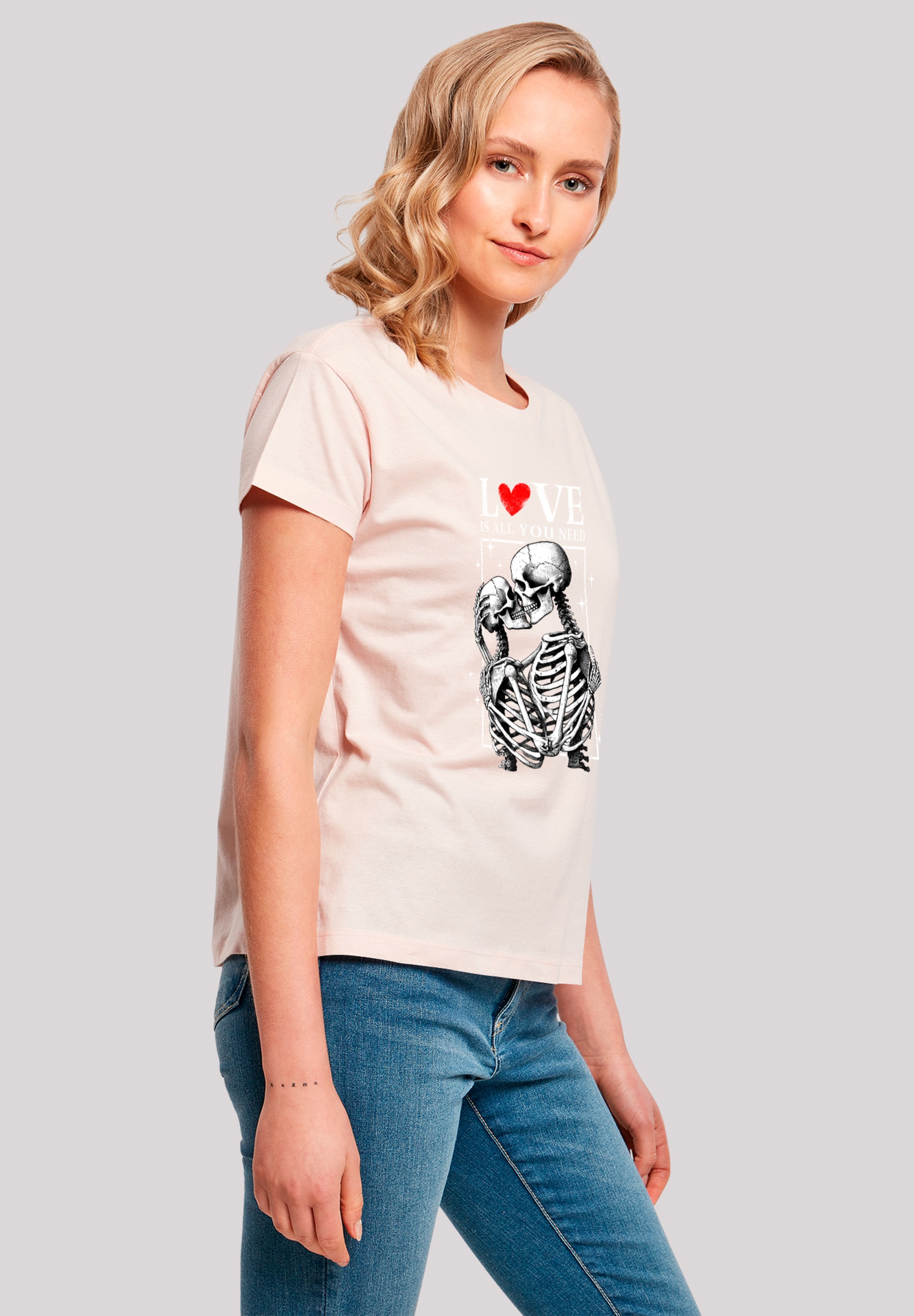 F4NT4STIC T-Shirt »Love is all you need«, Premium Qualität