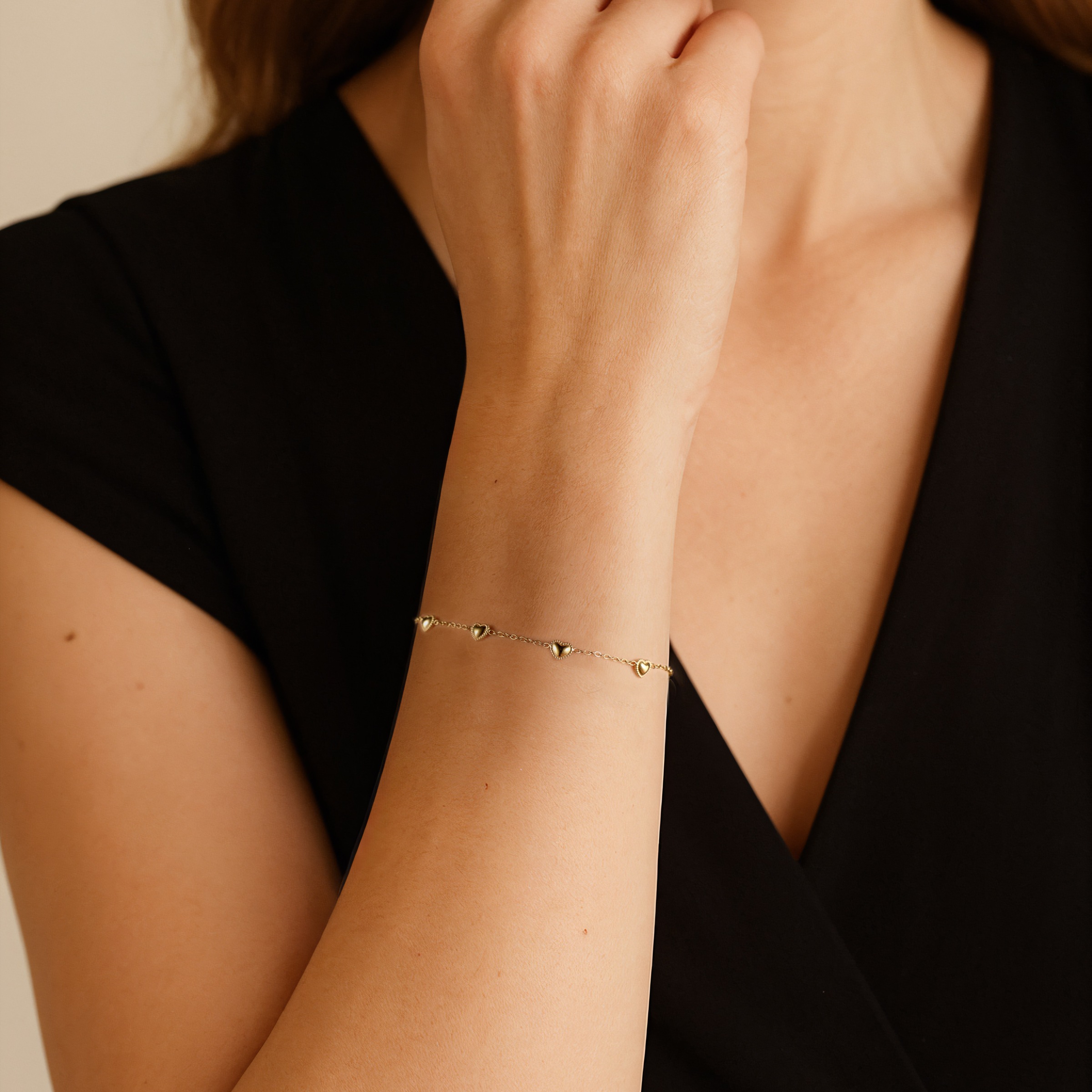 Firetti Armband »Schmuck Geschenk Edelstahl Armschmuck Ankerkettenglieder Herz Liebe«