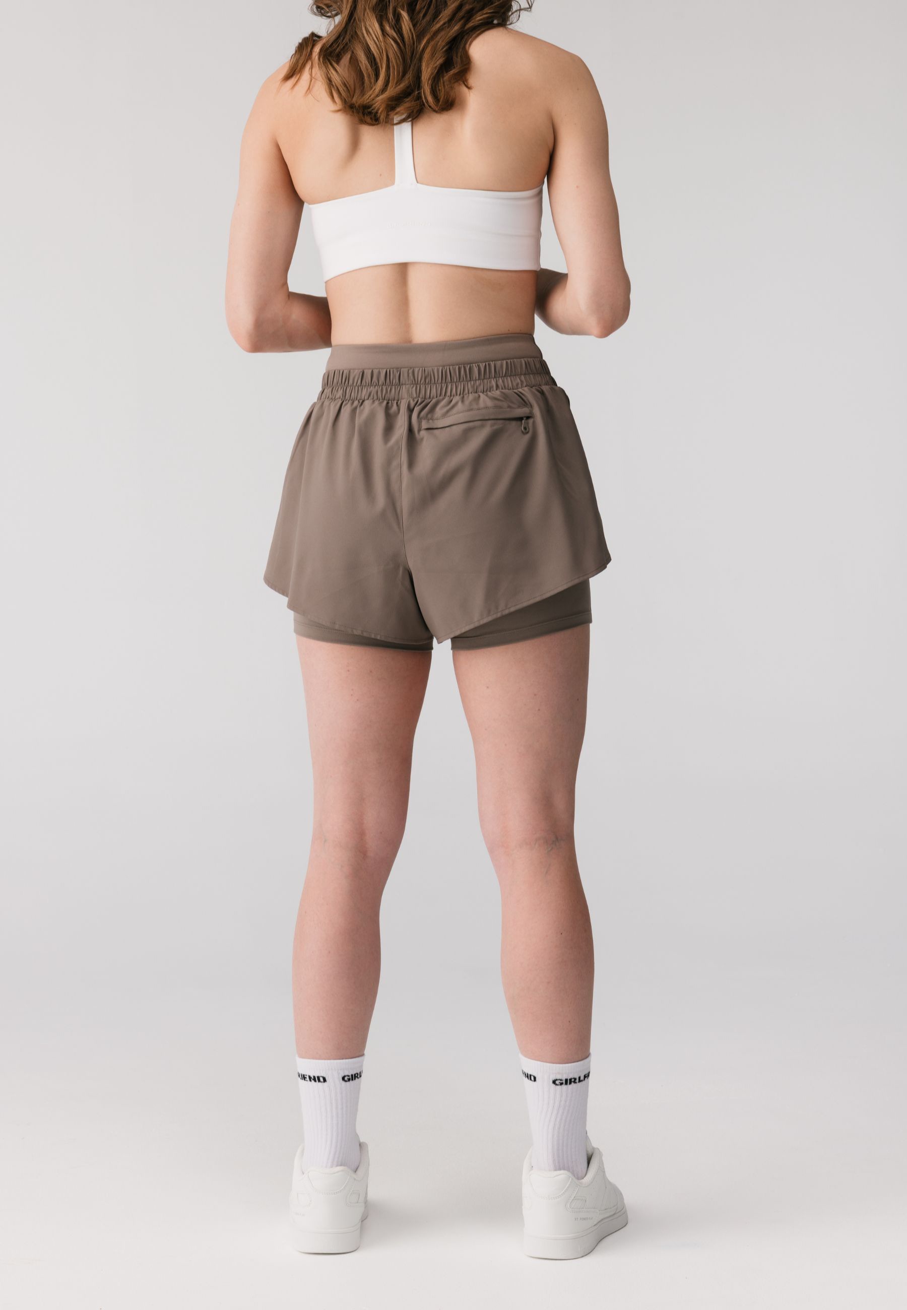 GIRLFRIEND COLLECTIVE Trainingsshorts »Girlfriend Collective Fallon Trail Shorts«