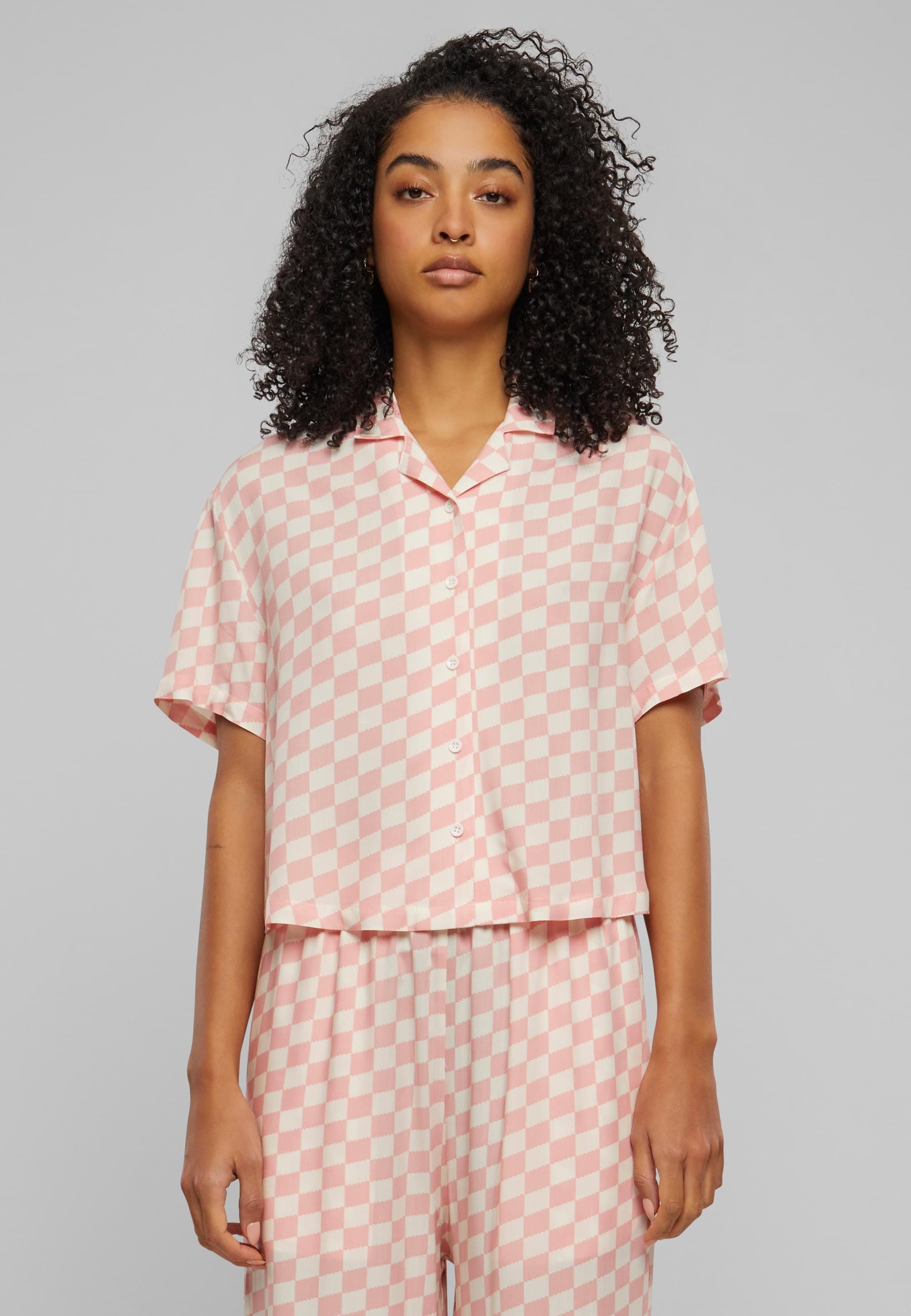 URBAN CLASSICS T-Shirt »Urban Classics Damen Ladies Resort Shirt«, (1 tlg.)