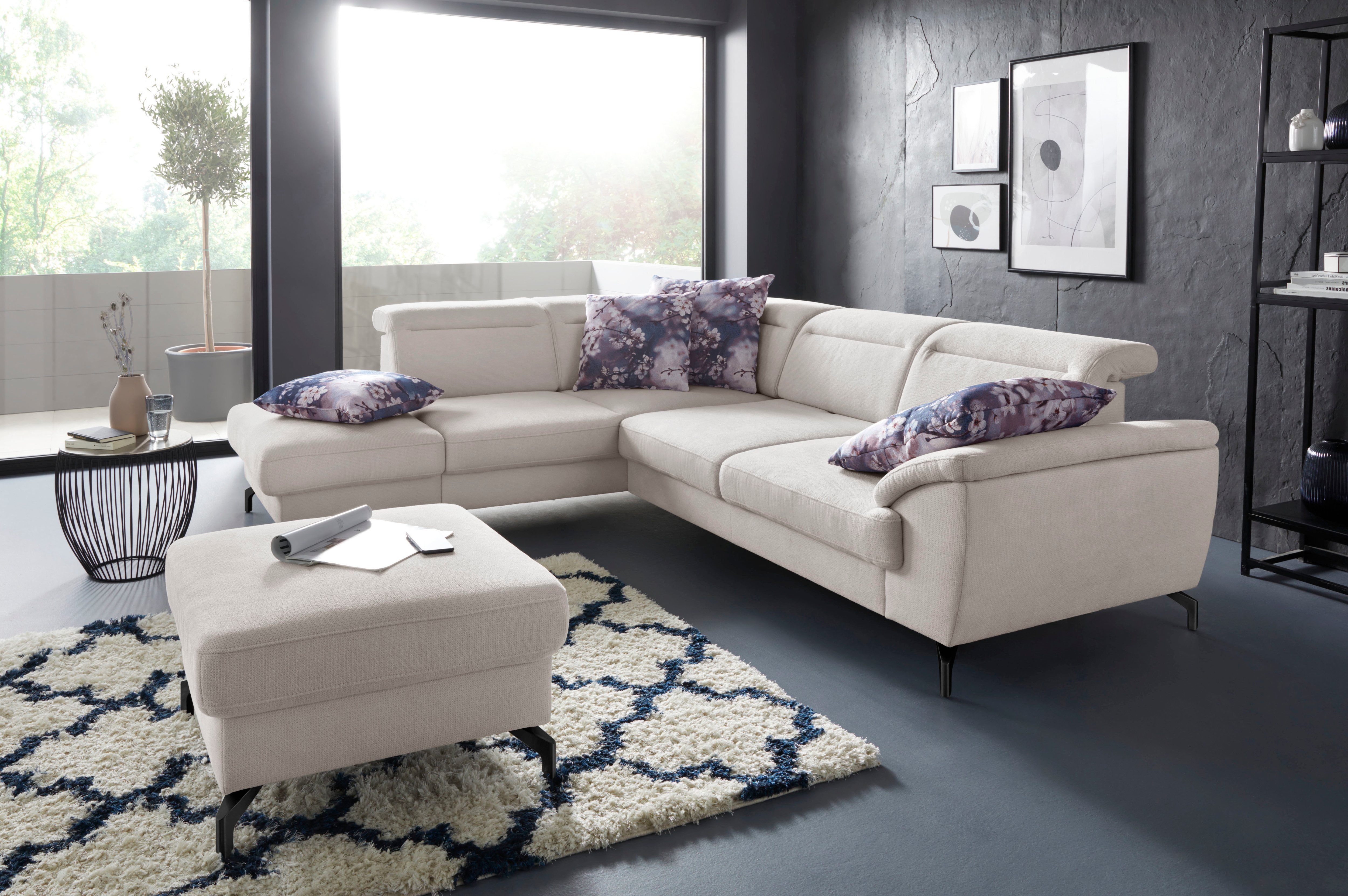 sit&more Ecksofa "Percy L-Form" 12 cm Fußhöhe, Sitztiefenverstellung, wahlweise in 2 Fußfarben