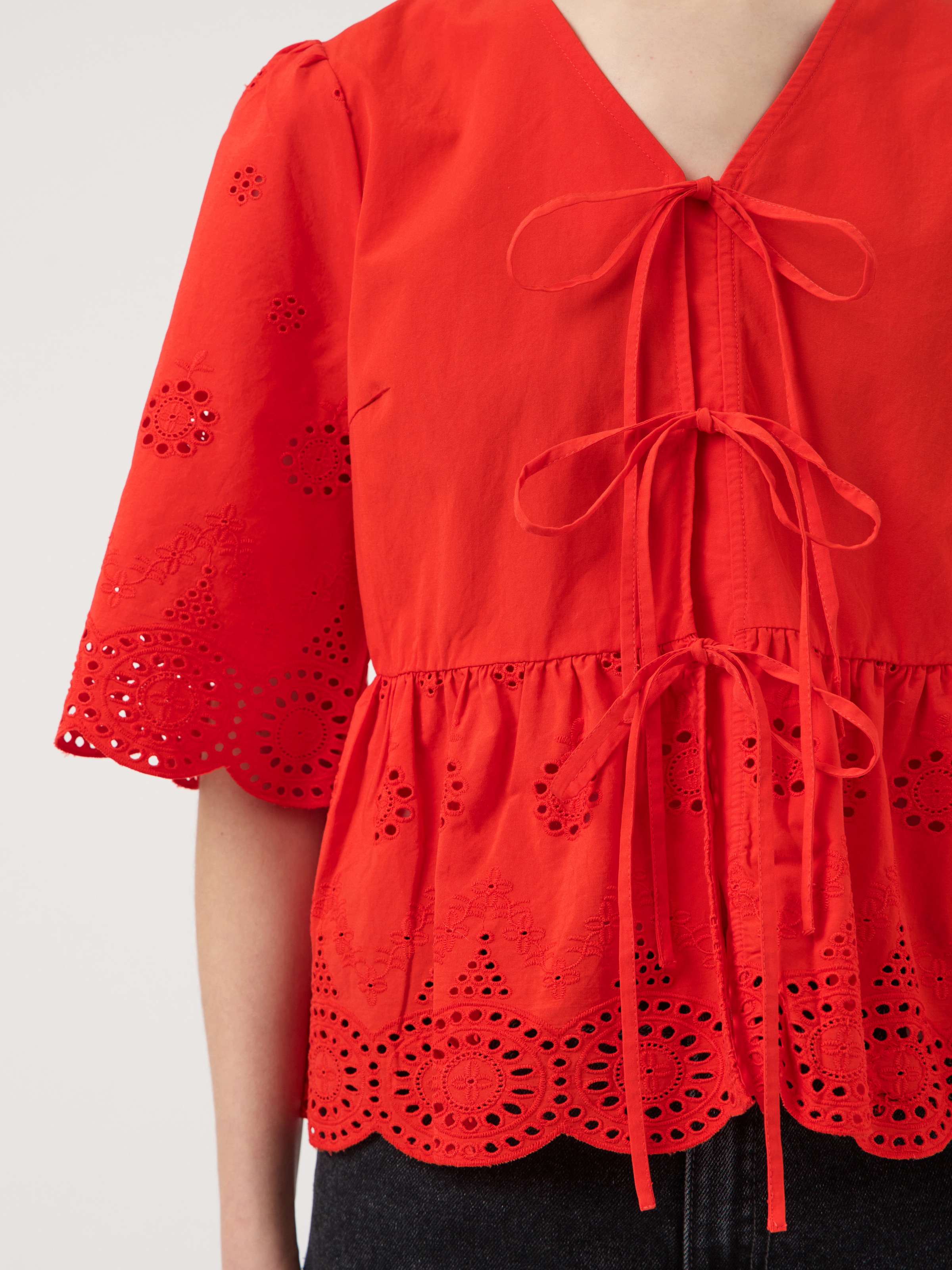 Y.A.S Spitzenbluse "YASCORNELIA 2/4 TIE TOP S. NOOS" Baumwolle, regular fit günstig online kaufen