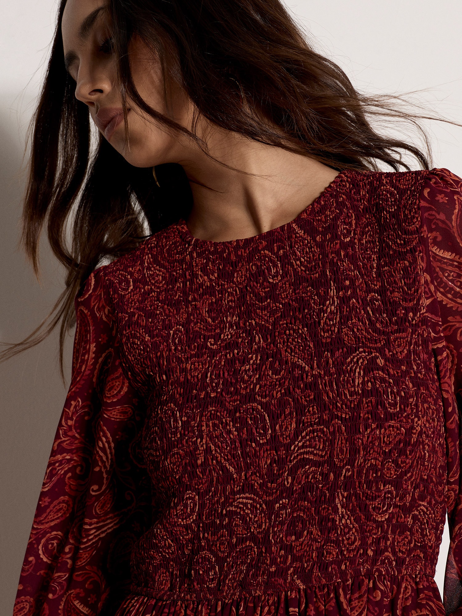 Apricot Minikleid »Chiffonkleid mit Paisleymuster« mit elastischem Bund