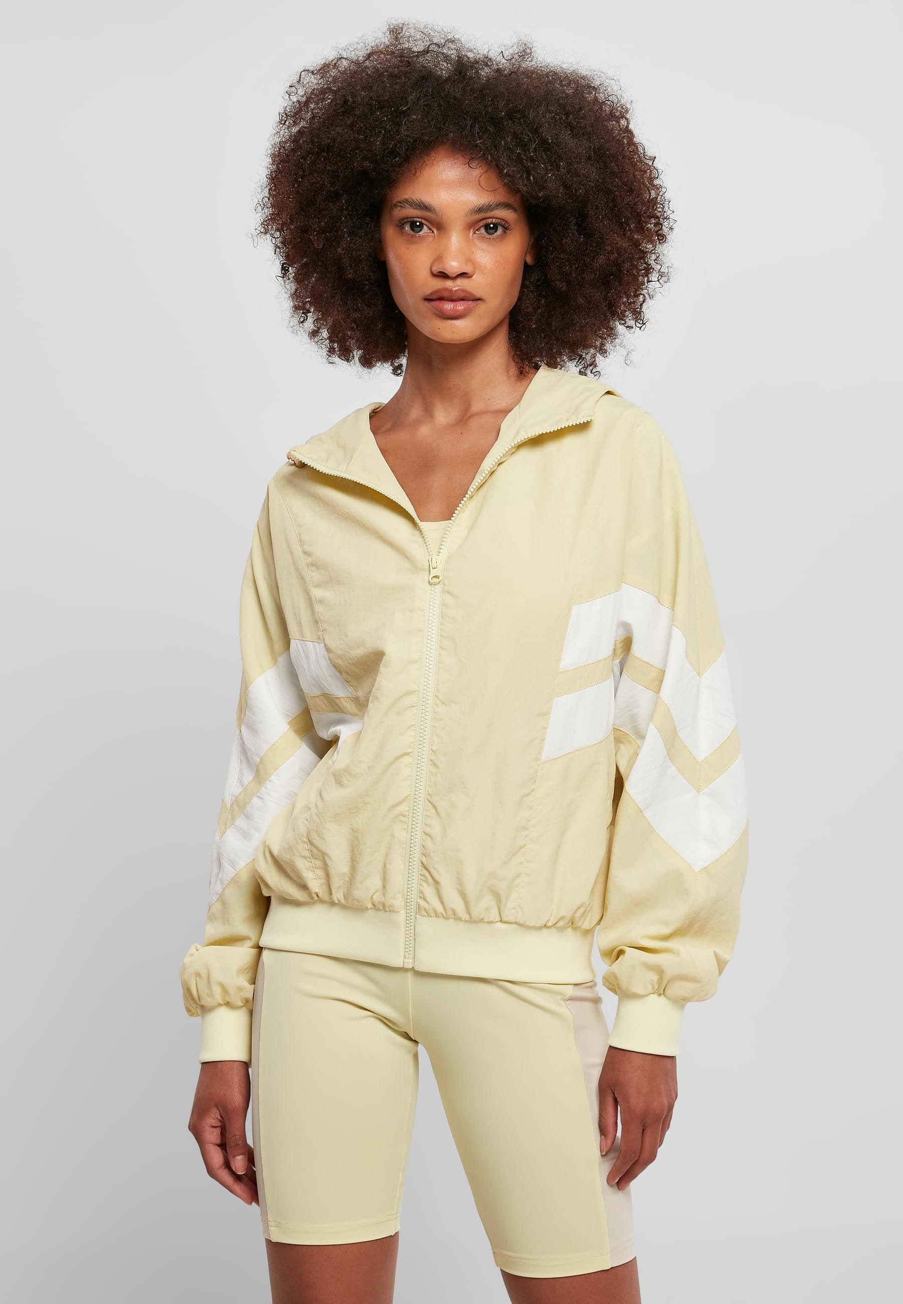 URBAN CLASSICS Allwetterjacke »Urban Classics Damen Ladies Crinkle Batwing Jacket«, (1 St.), mit Kapuze