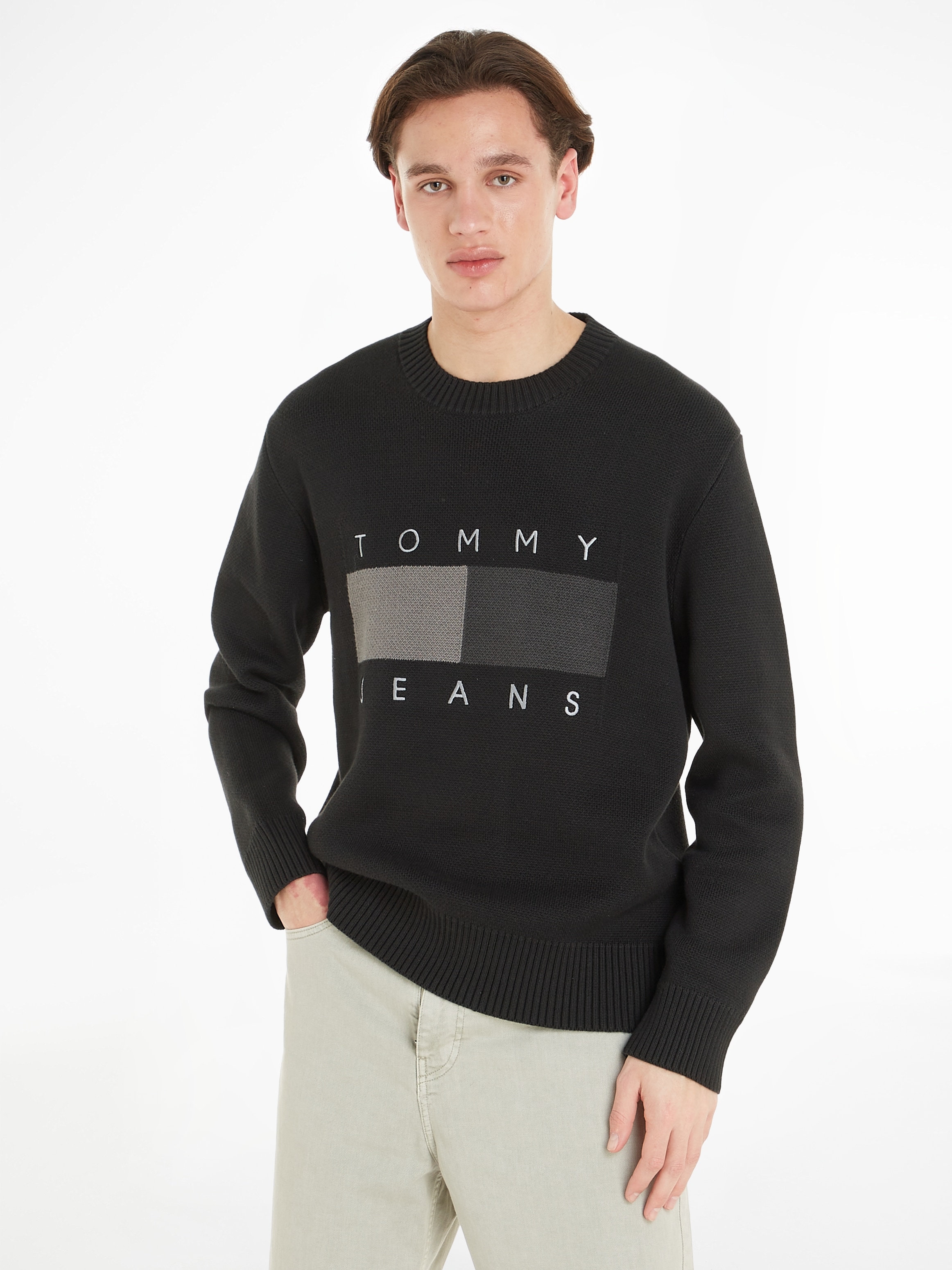 Tommy Jeans Rundhalspullover "TJM RLX TONAL FLAG SWEATER"