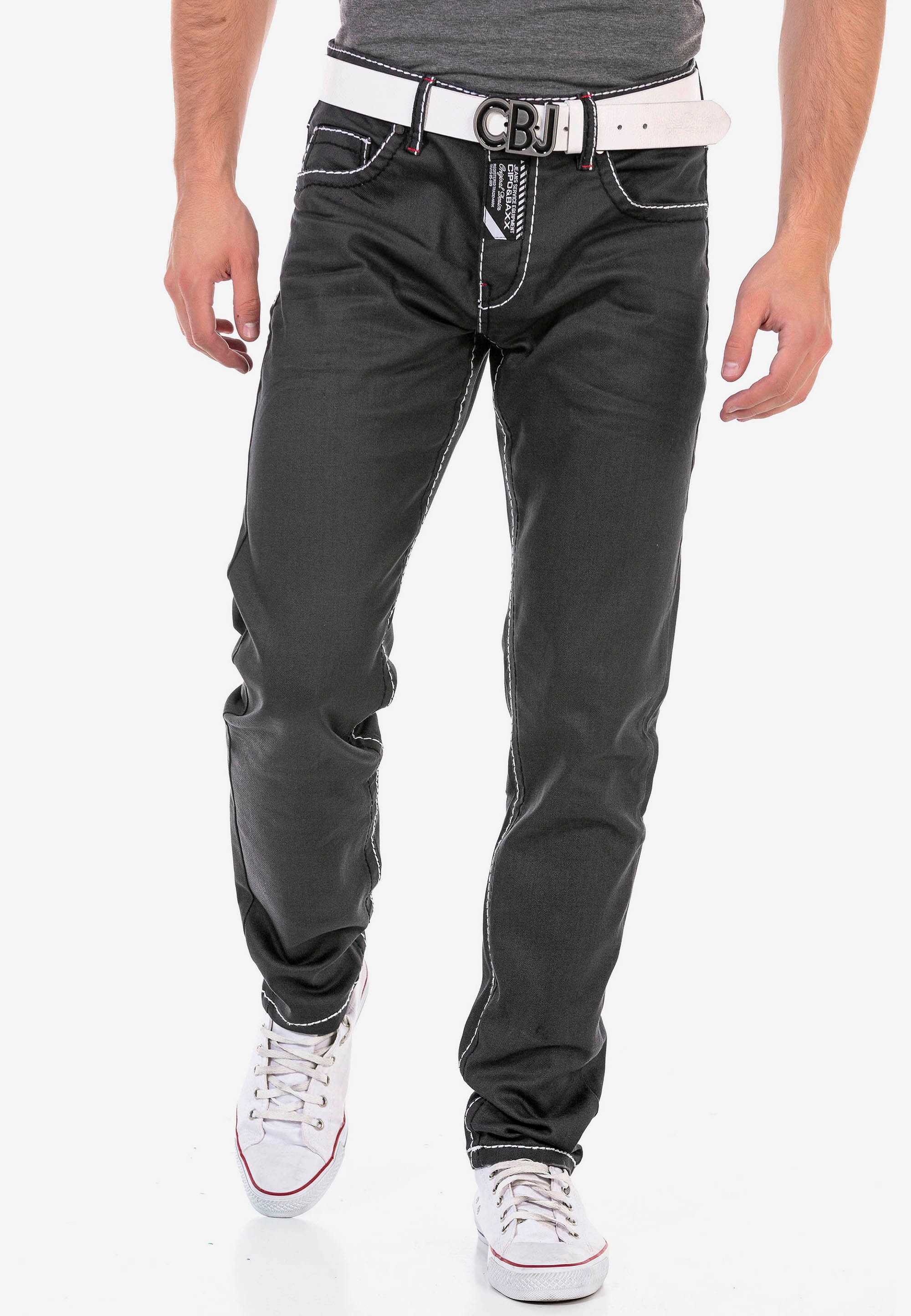 Cipo & Baxx Straight-Jeans, mit trendigen Kontrastnähten