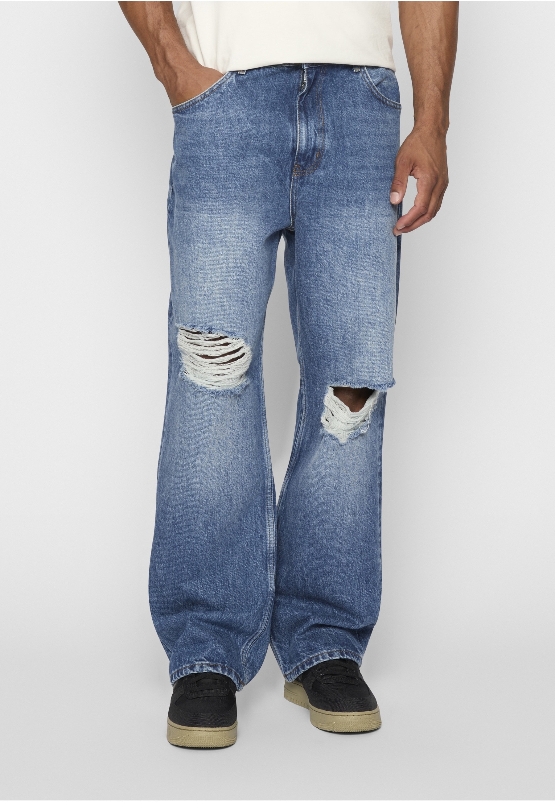 2Y Studios Anduin Ripped Baggy Jeans 6