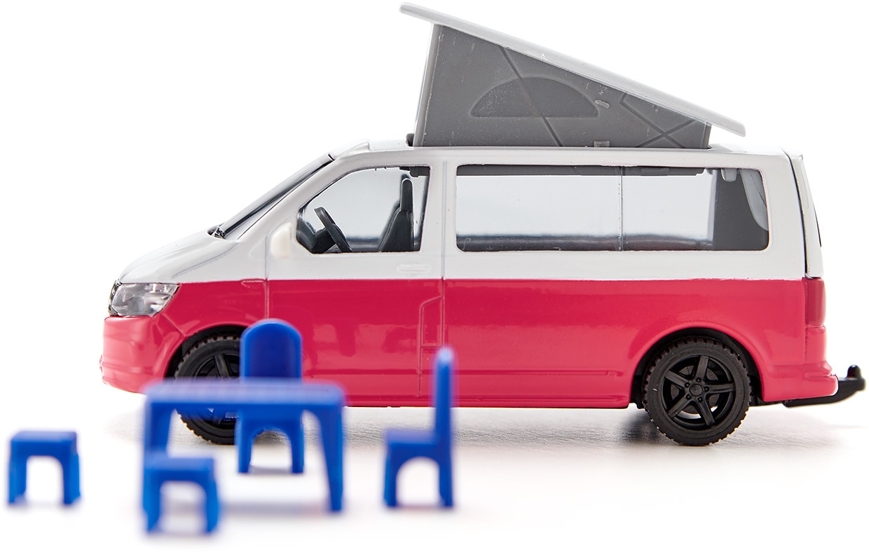 Siku Spielzeug-Bus »SIKU Super, VW T6 California mit beweglichem Dach und. Zubehör (1922)«