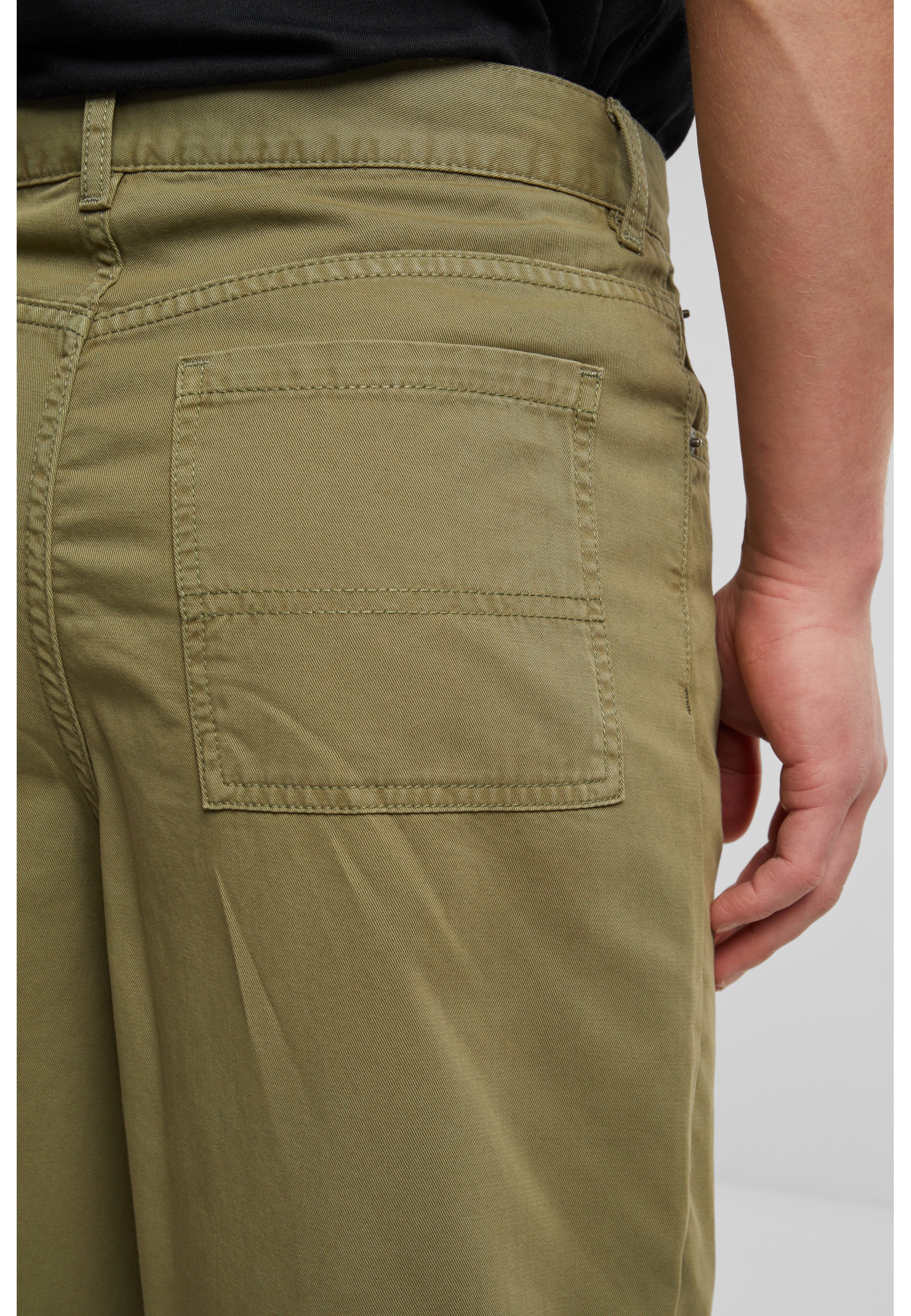 URBAN CLASSICS Bequeme Jeans »Urban Classics 90es Pants With Dividing Seams«