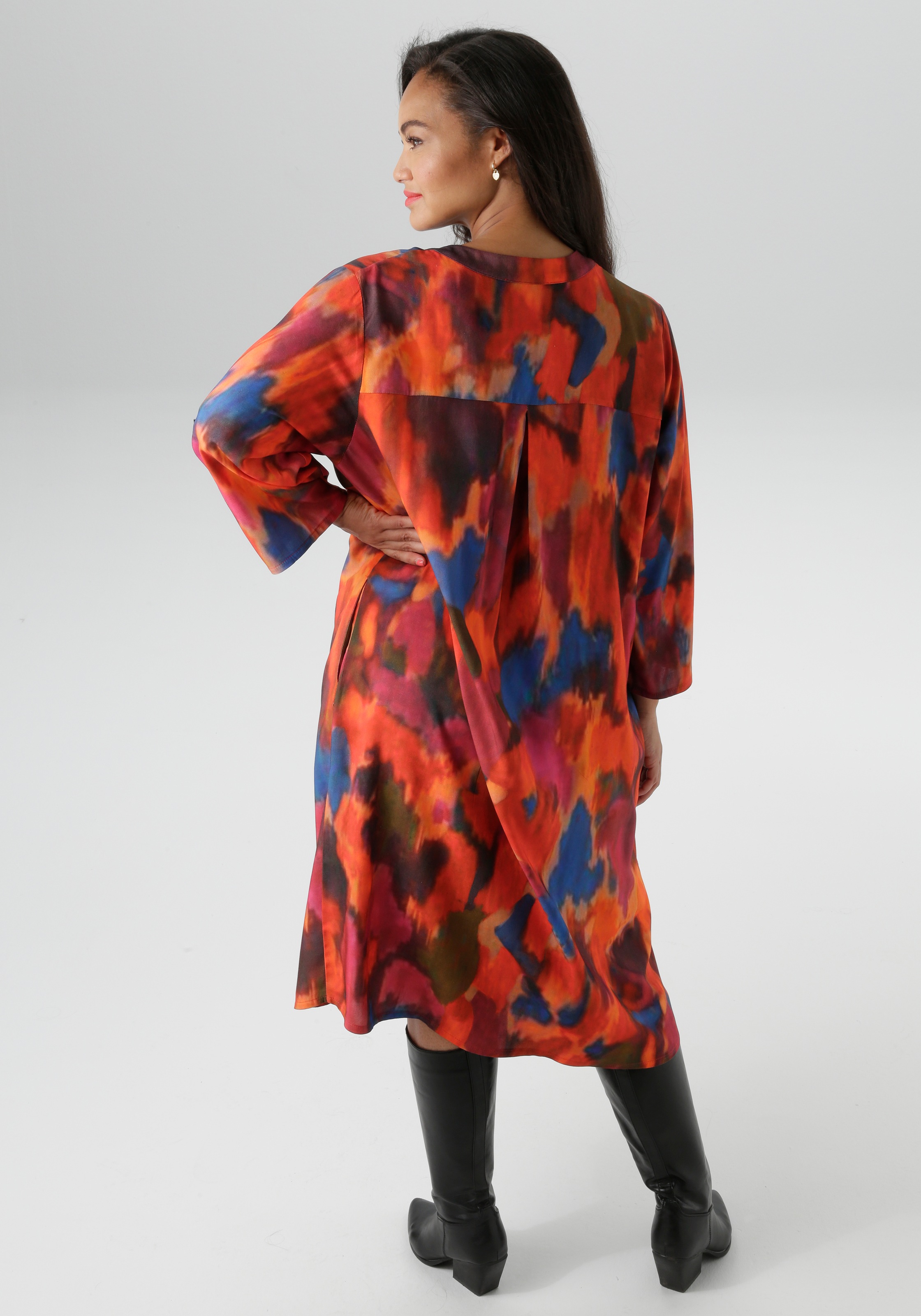 Aniston PLUS Druckkleid, extravaganter, grafischer Druck - NEUE KOLLEKTION günstig online kaufen