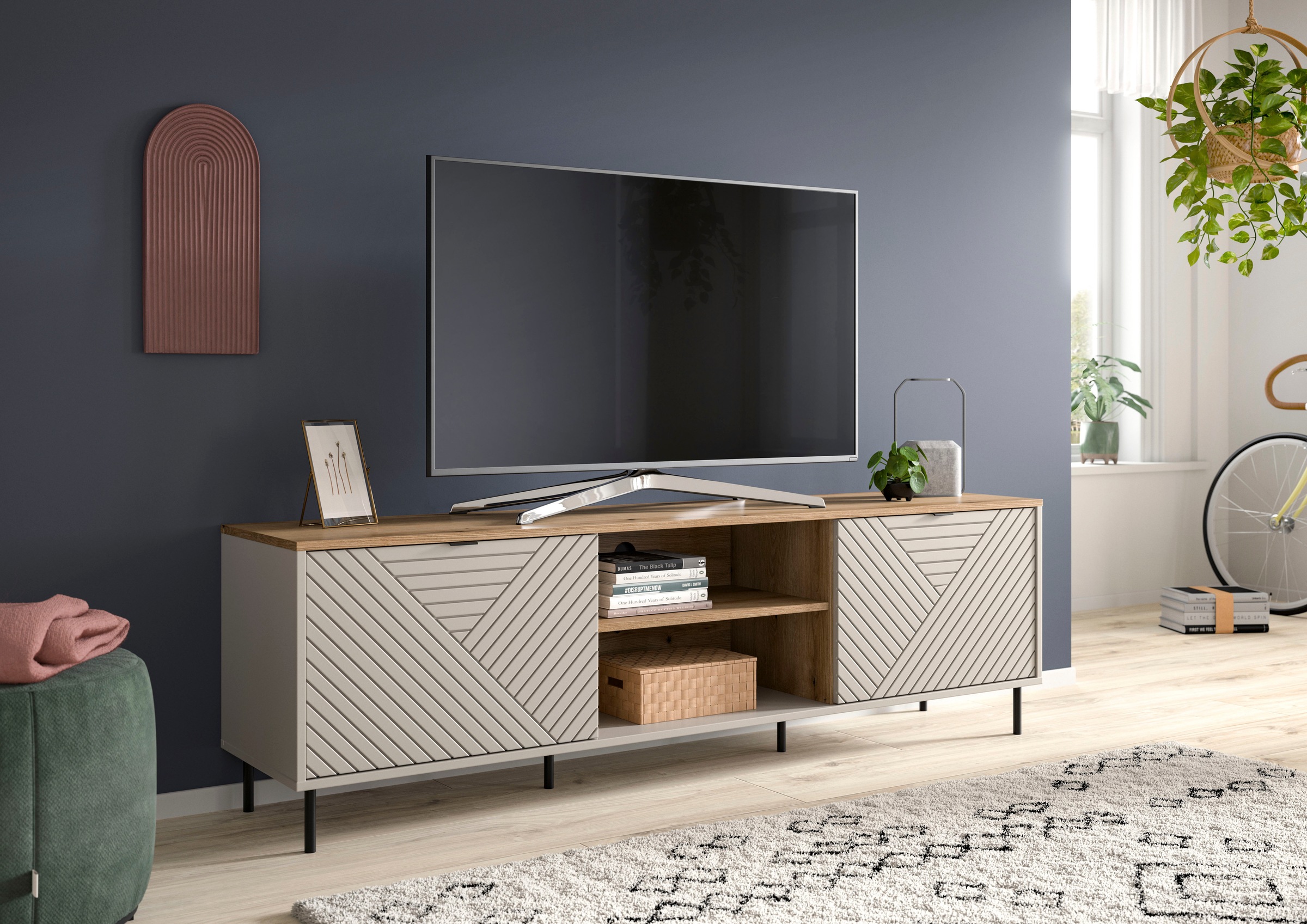 Home affaire Lowboard "RAITA, Breite 184 cm, Front mit Desgin-Fräsung, 2 Tü günstig online kaufen