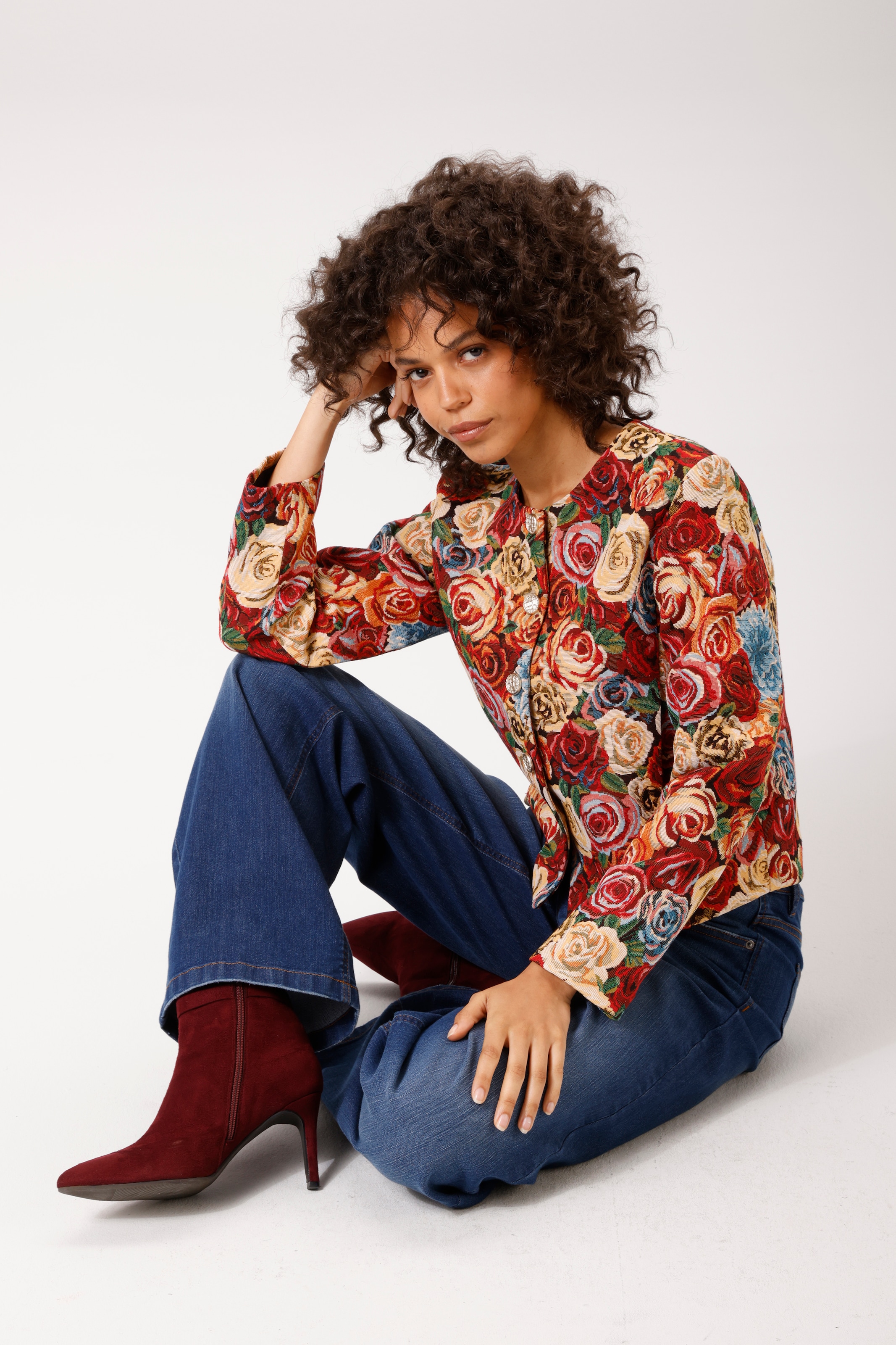 Aniston CASUAL Kurzblazer mit bunten, romantischen Rosen-Muster - NEUE KOLLEKTION