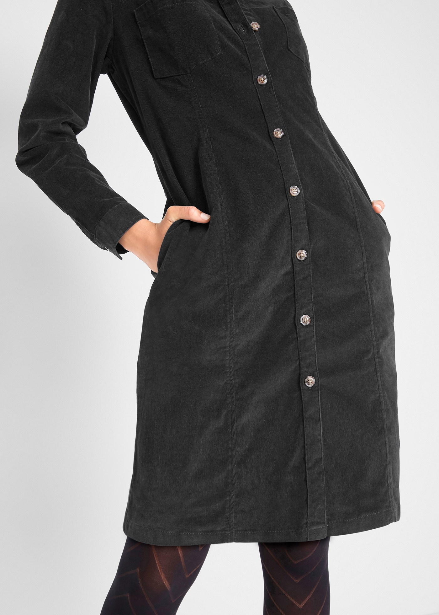 bonprix Hemdblusenkleid Brusttaschen für Alltag, aus Baumwolle und Elasthan, mit Knopfleiste