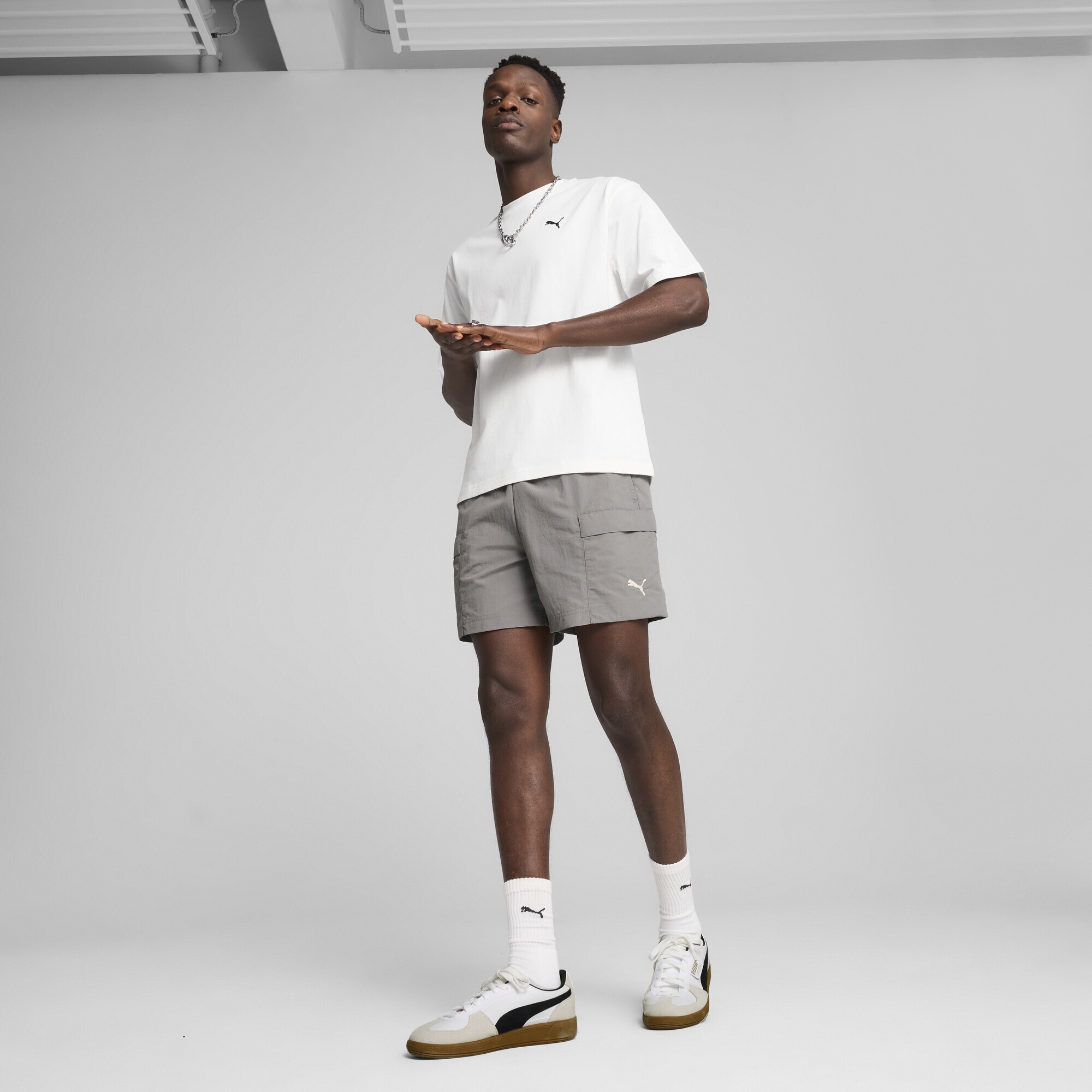 PUMA Shorts »WARDROBE ESS Relaxed 6" Cargoshorts Herren«