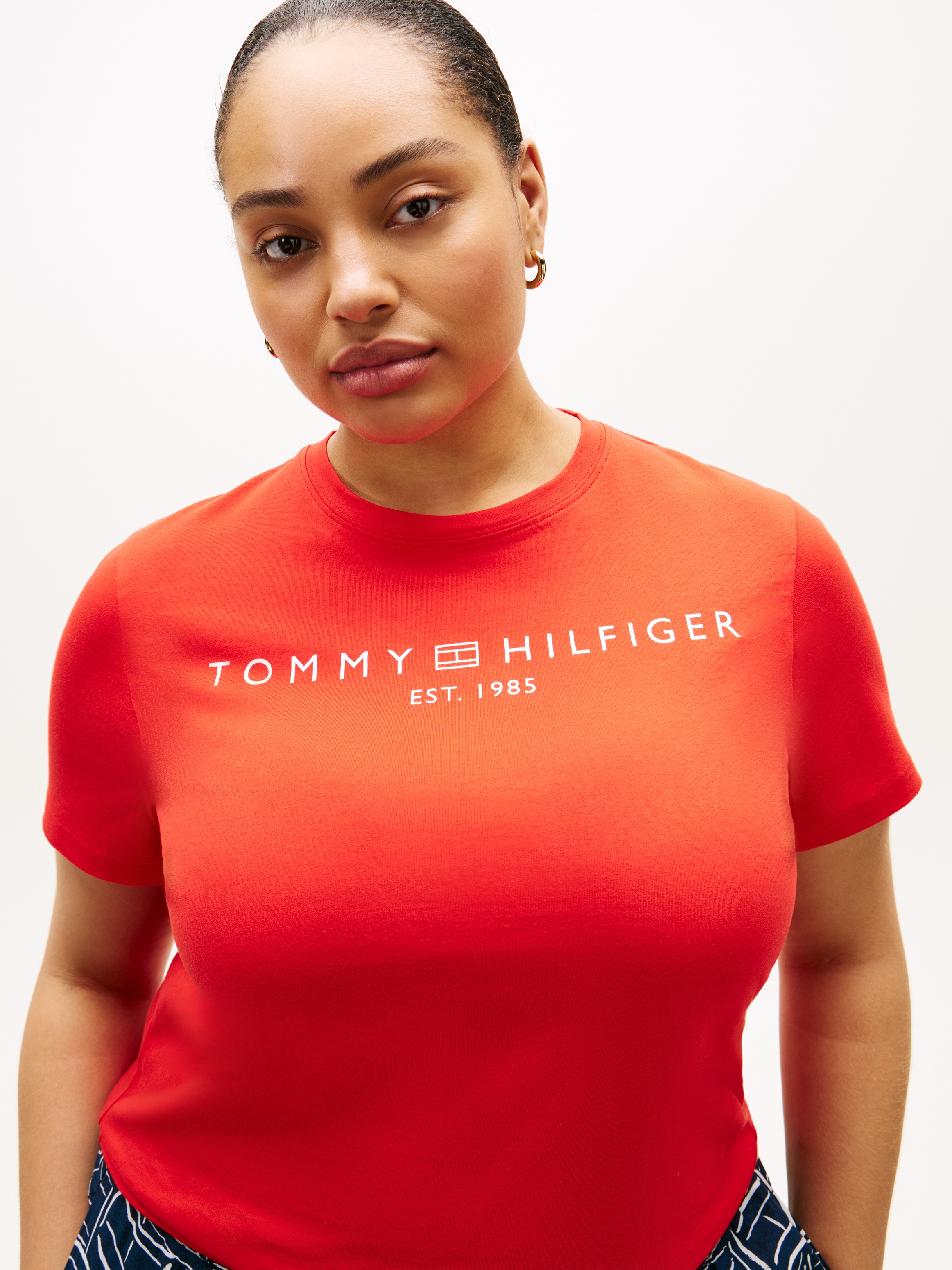 Tommy Hilfiger Curve T-Shirt "CRV REG CORP LOGO C-NK SS" in großen Größen günstig online kaufen