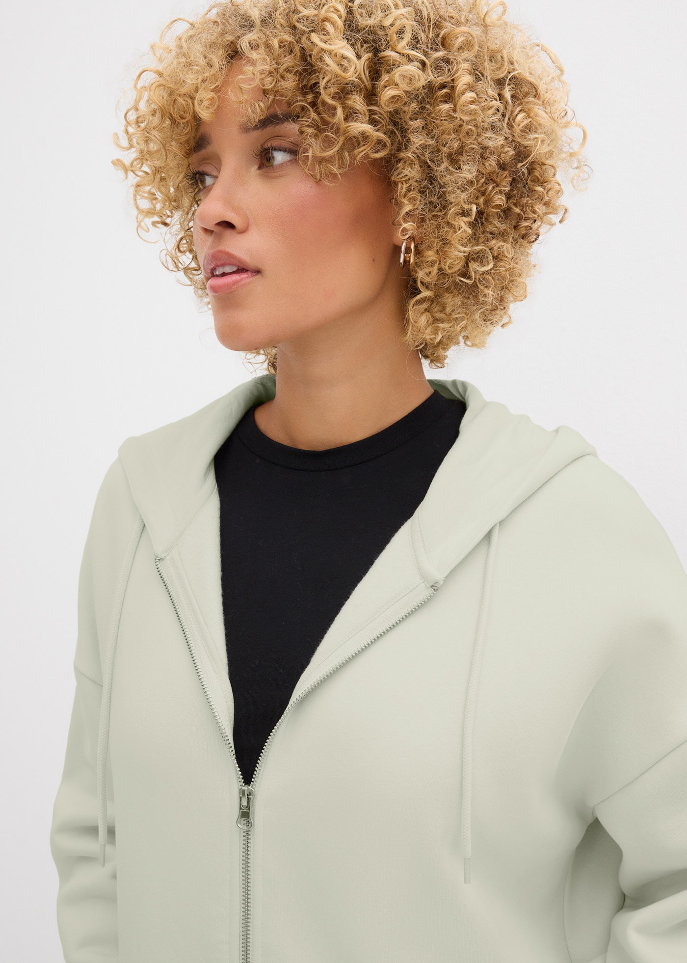 bonprix Kapuzensweatjacke »Kapuzen-Sweatjacke« mit Eingrifftaschen