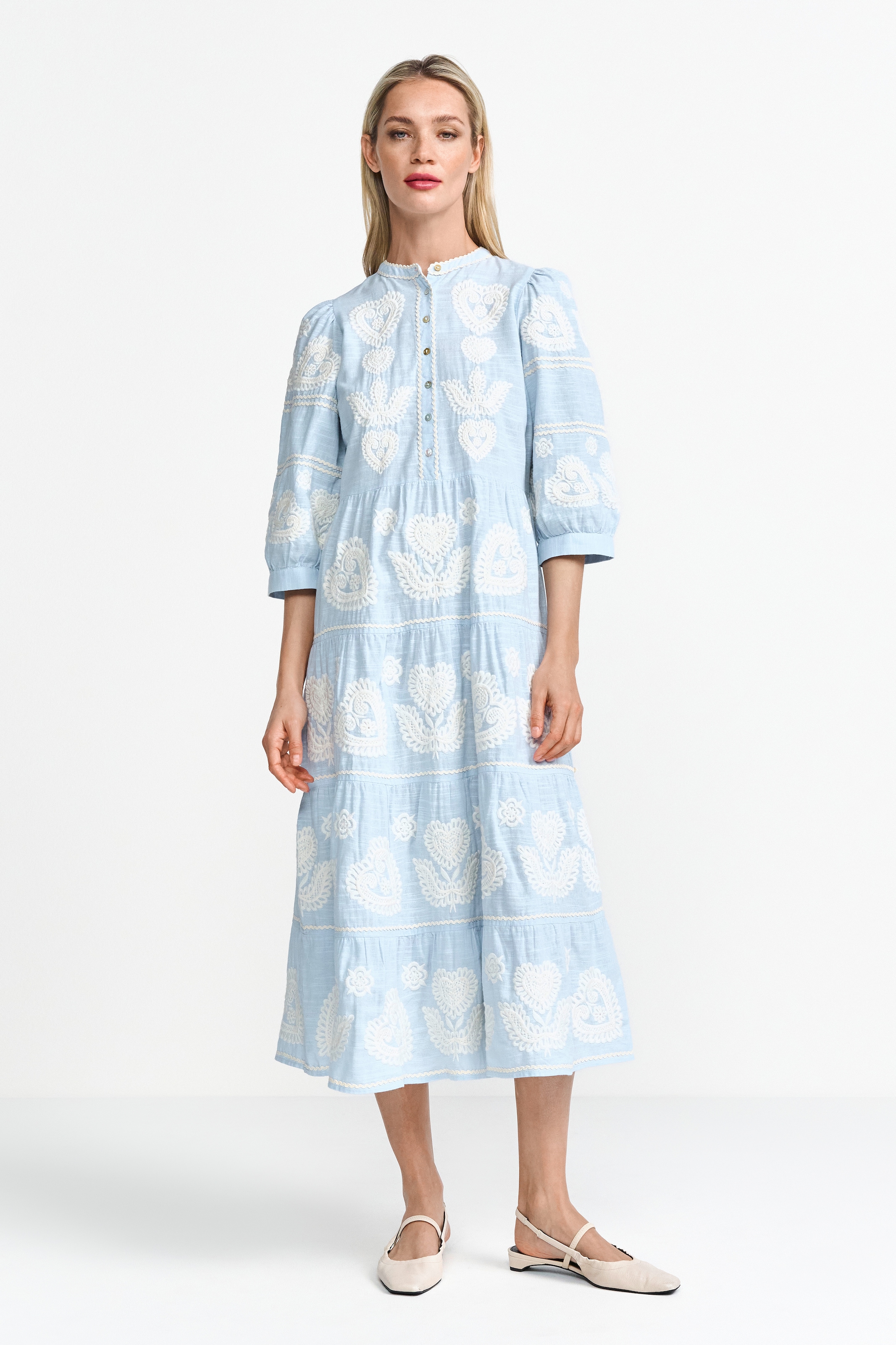 RICHROYAL Maxikleid, Mit Knopfleiste und Rundhalsausschnitt günstig online kaufen