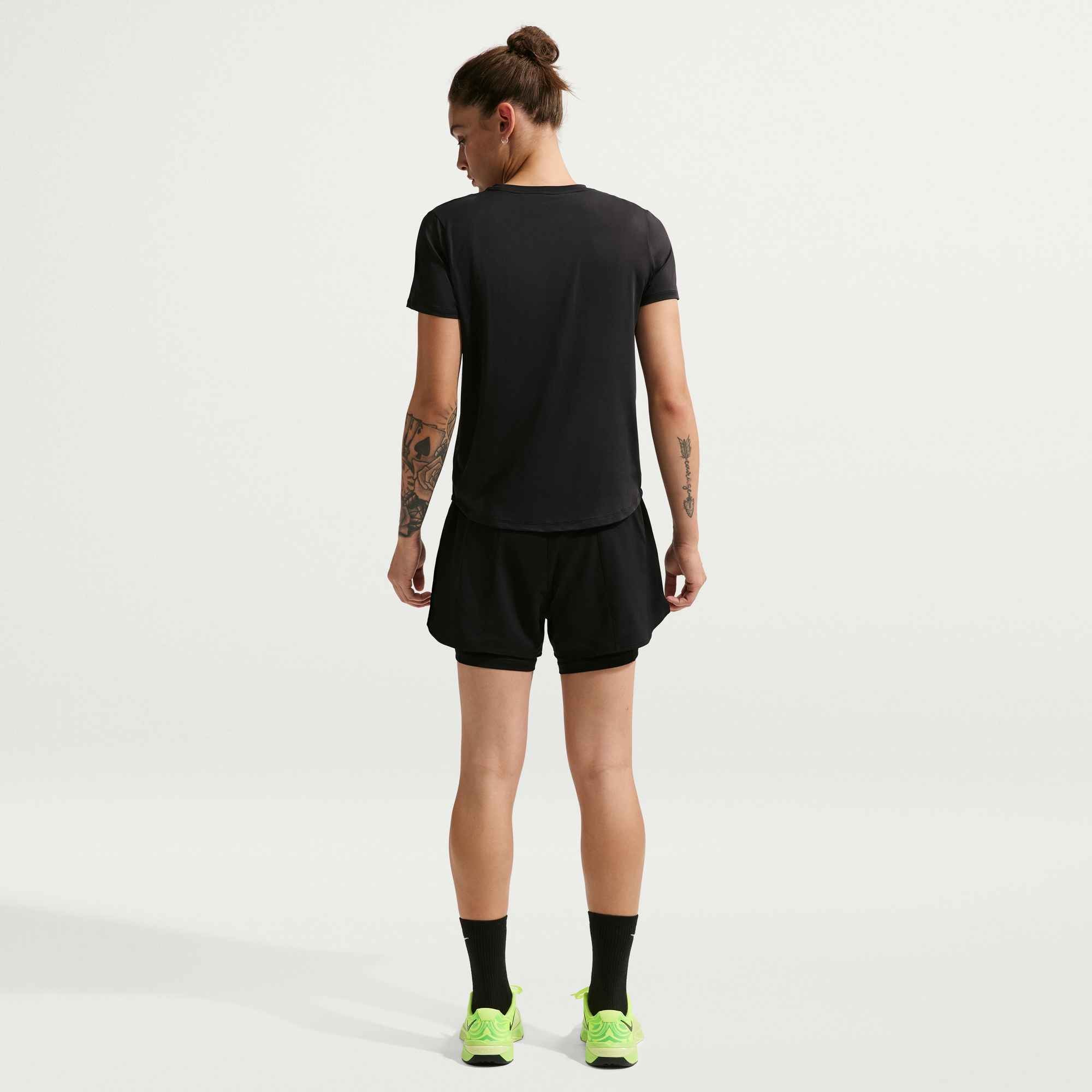 Nike Shorts »Nike One Women's Dri-FIT High-Waisted 3" 2-in-1 Shorts«  für Fitness und vielseitige Aktivitäten