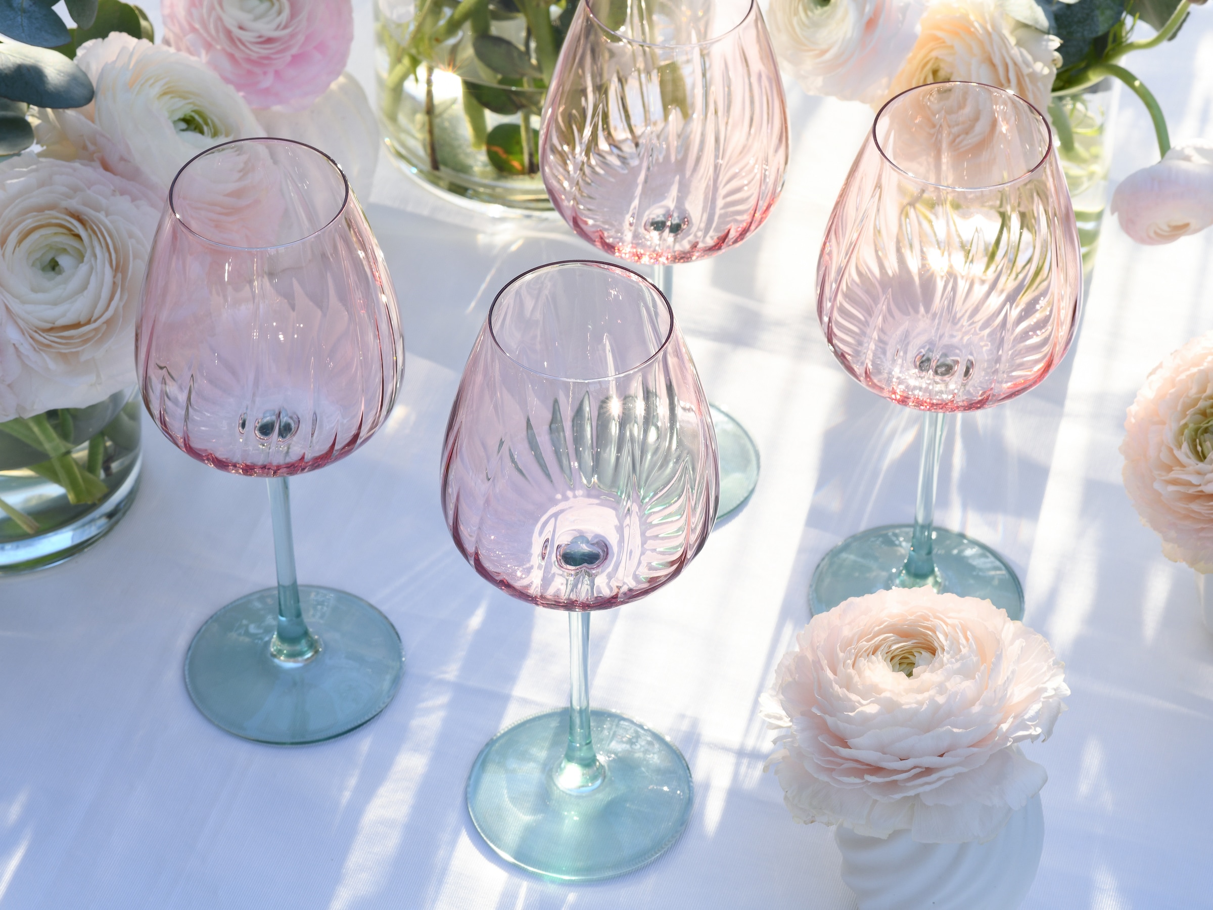 CreaTable Weinglas »Swirly Spring, Weingläser-Set, 4-tlg.«, (Set, 4 tlg.), Rillen Relief, Modern, Sommerlich, Leicht
