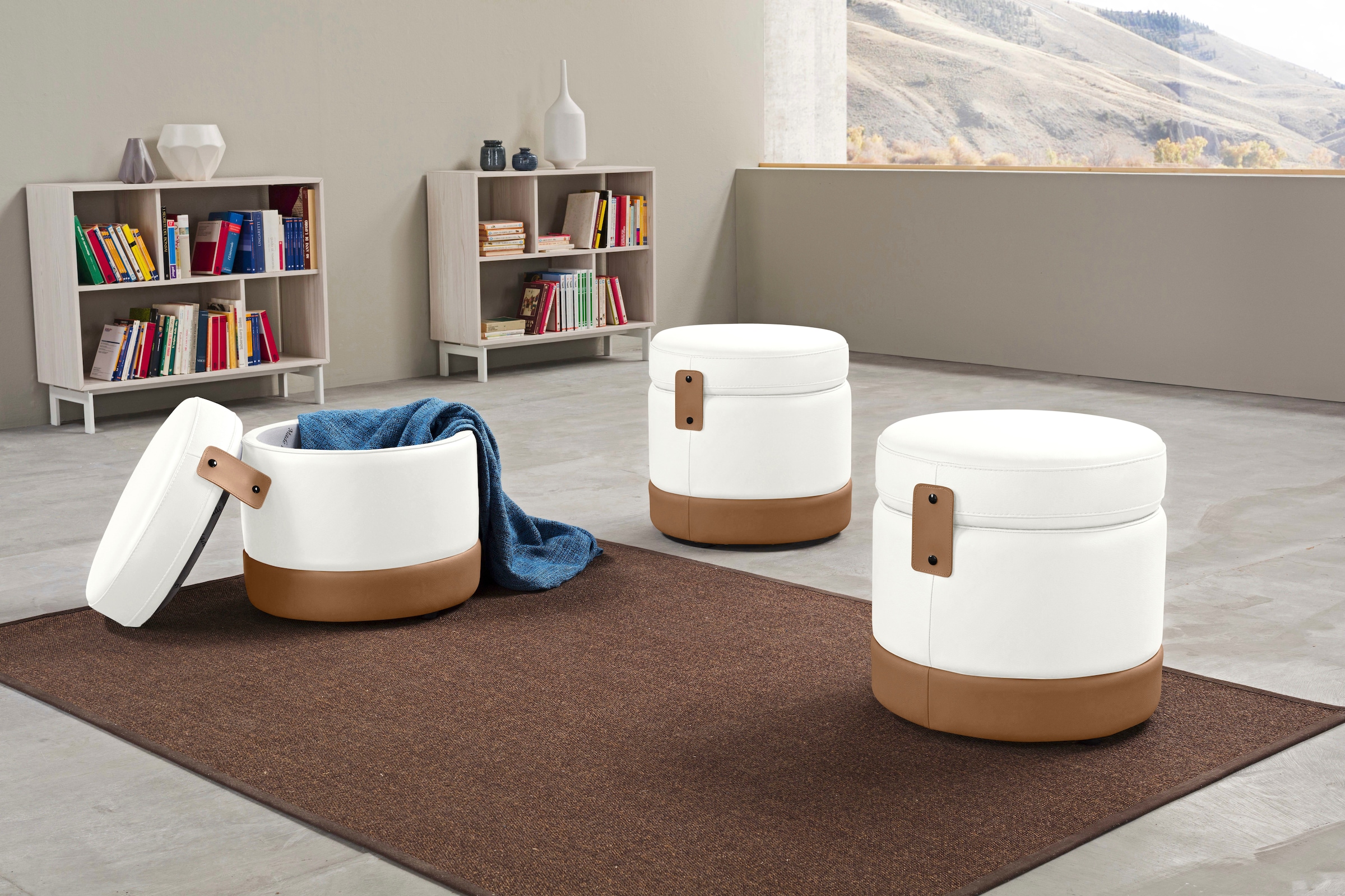 Egoitaliano Hocker "Tonder, Designhocker als Blickfang mit tollen Details, B/T 50/50cm" inkl. praktischem Stauraum als funktionale Stauraummöglichkeit