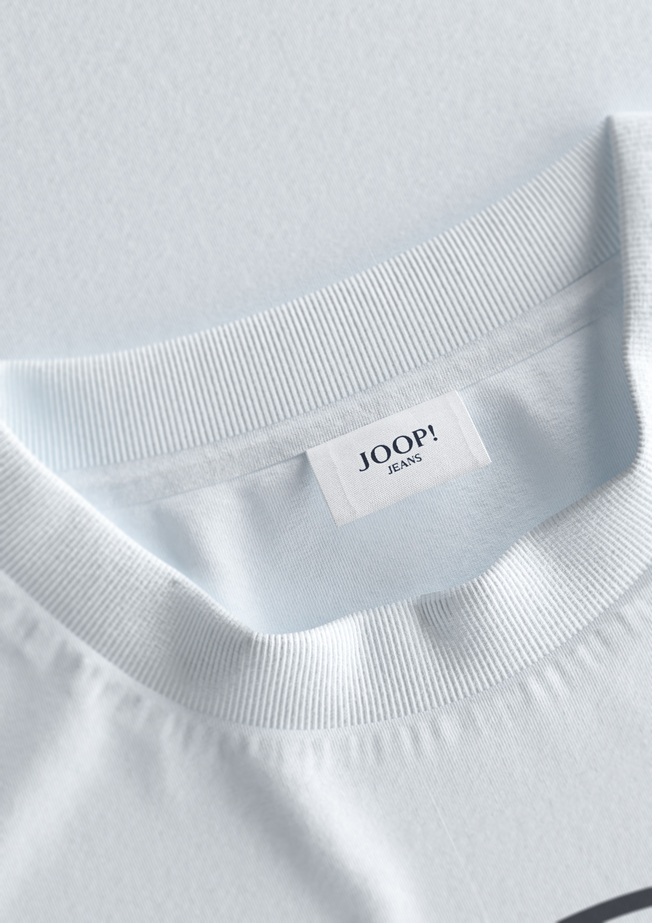 Joop Jeans Kurzarmshirt, Mit Logoprint in Kontrastfarbe