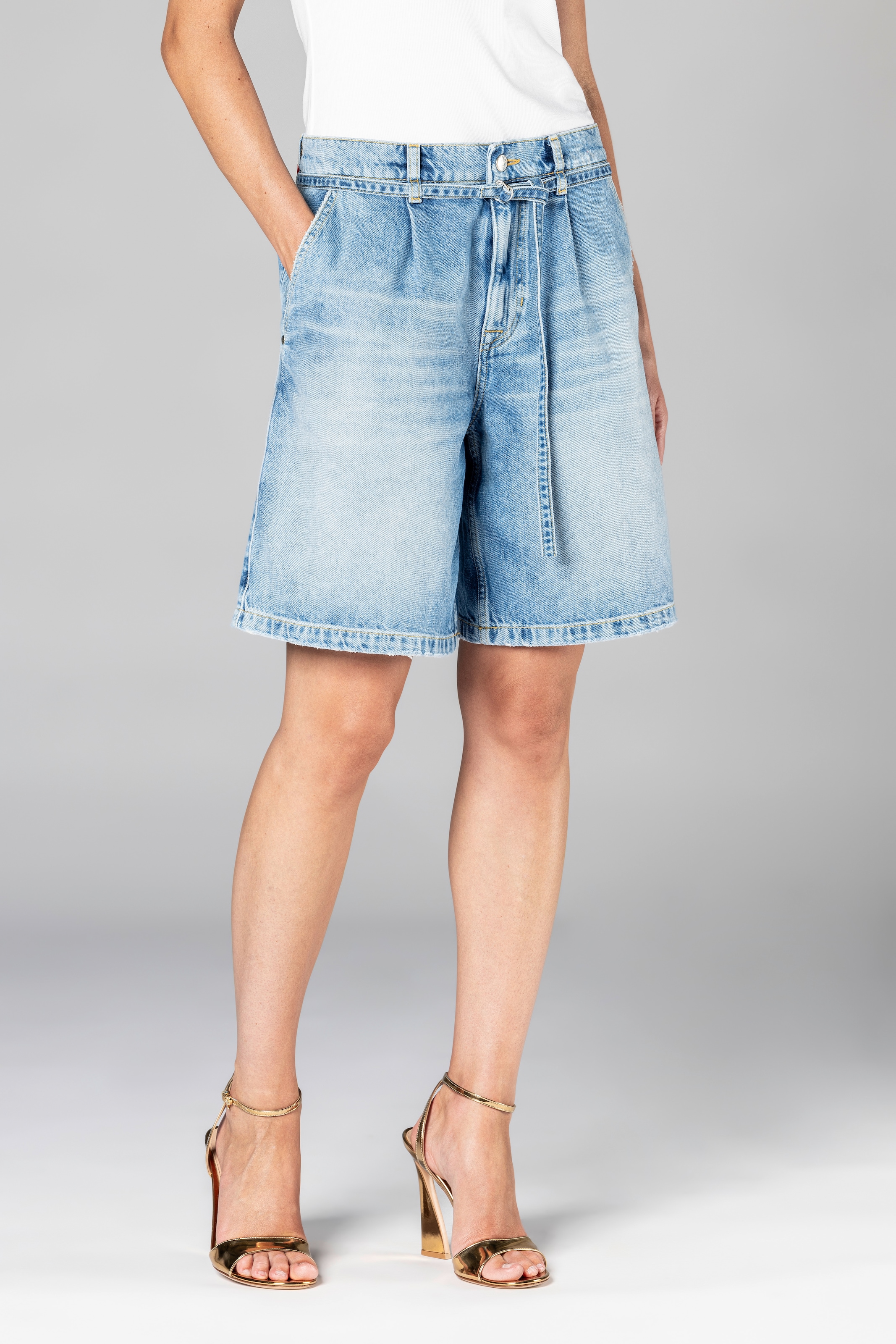 Joop Jeans Bermudas "Eike" mit filigranen Taillengürtel günstig online kaufen