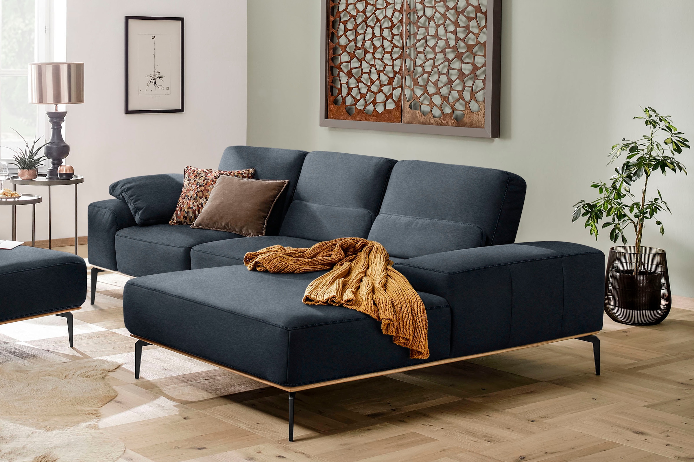 W.SCHILLIG Ecksofa "run, Designsofa mit tollem Sitzkomfort, bequem, L-Form" mit Holzsockel, Füße in Schwarz pulverbeschichtet, Breite 279 cm