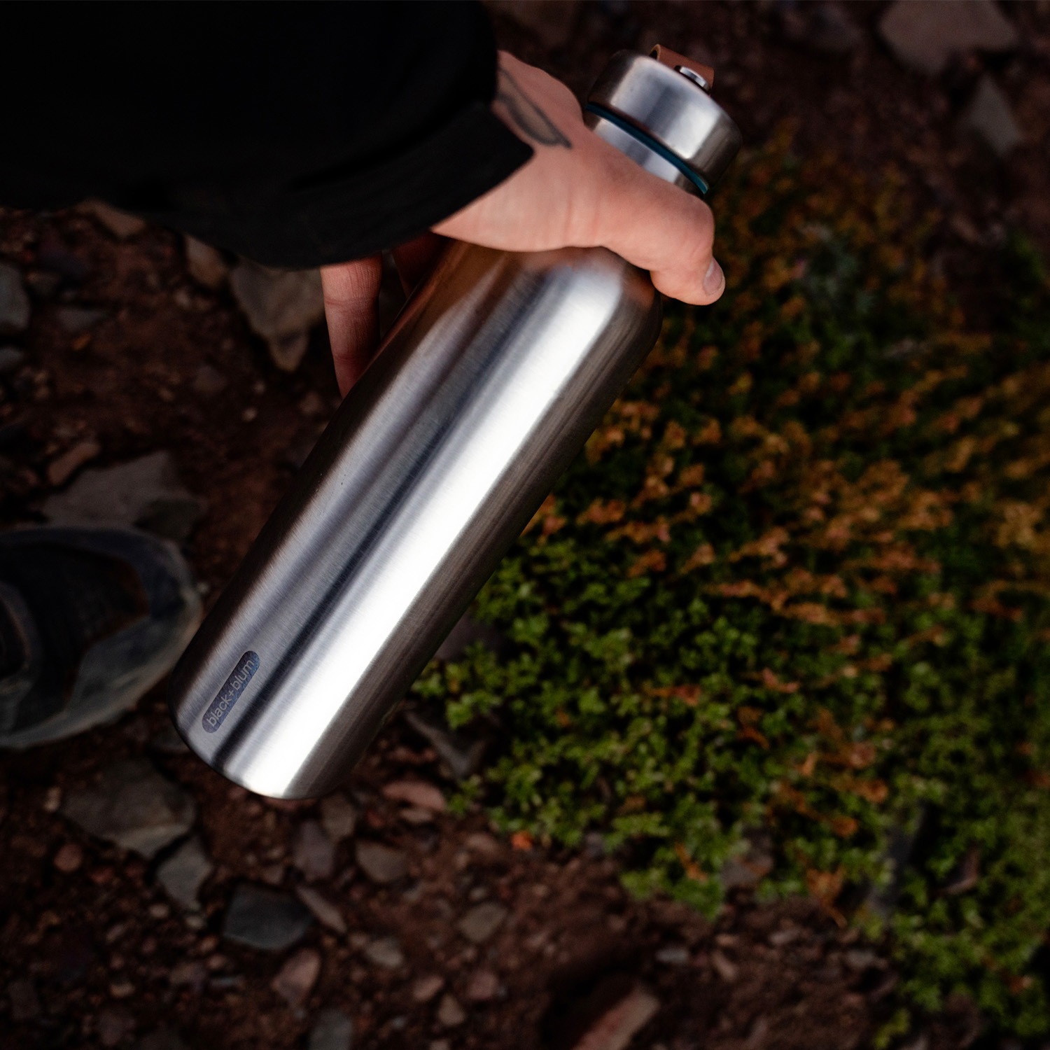 black+blum Isolierflasche "Insulated Bottle" Edelstahl, Tragschlaufe aus Ku günstig online kaufen