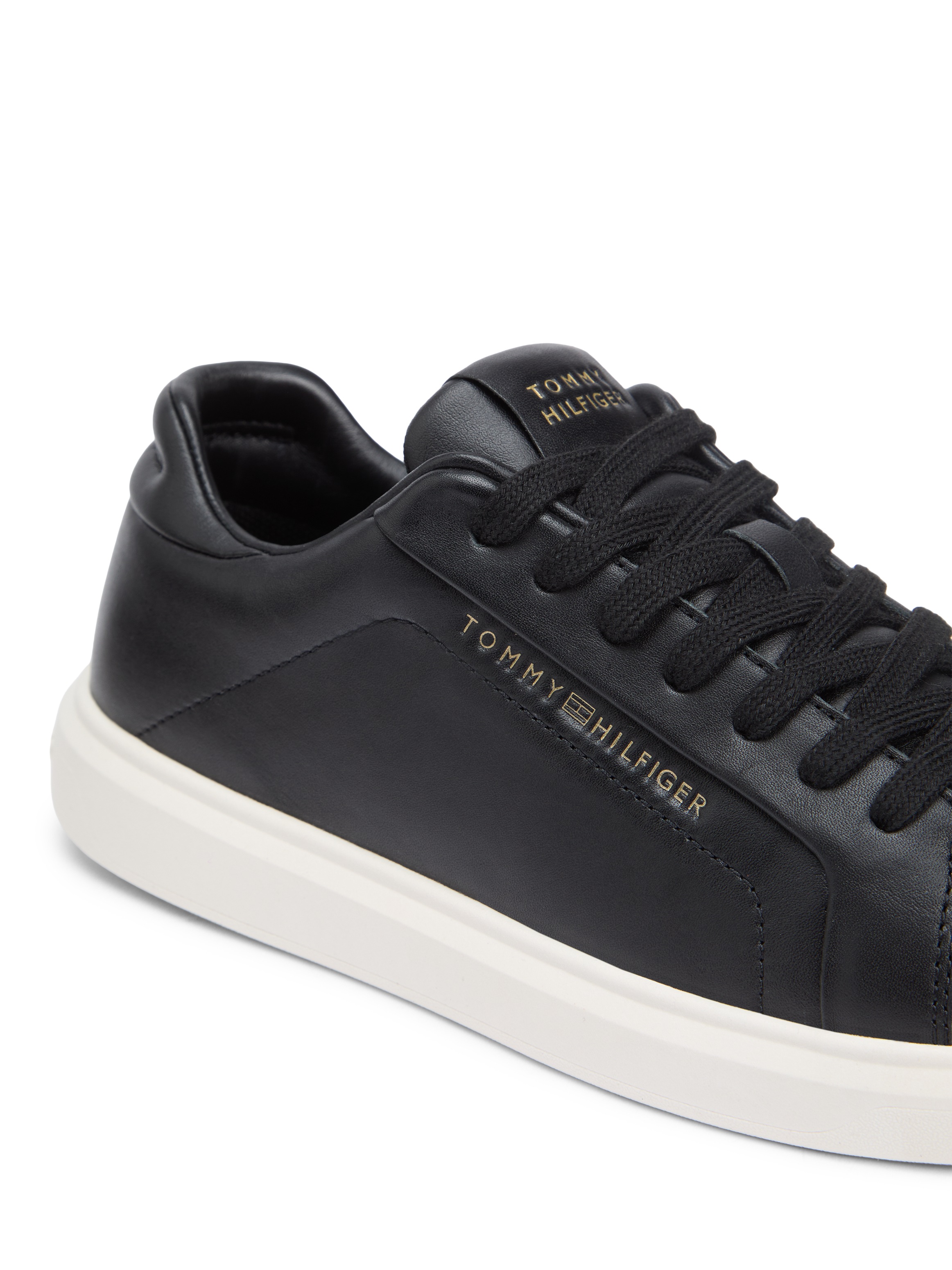 Tommy Hilfiger Plateausneaker "ICON COURT LIGHT WEIGHT SHINNY" Freizeitschu günstig online kaufen