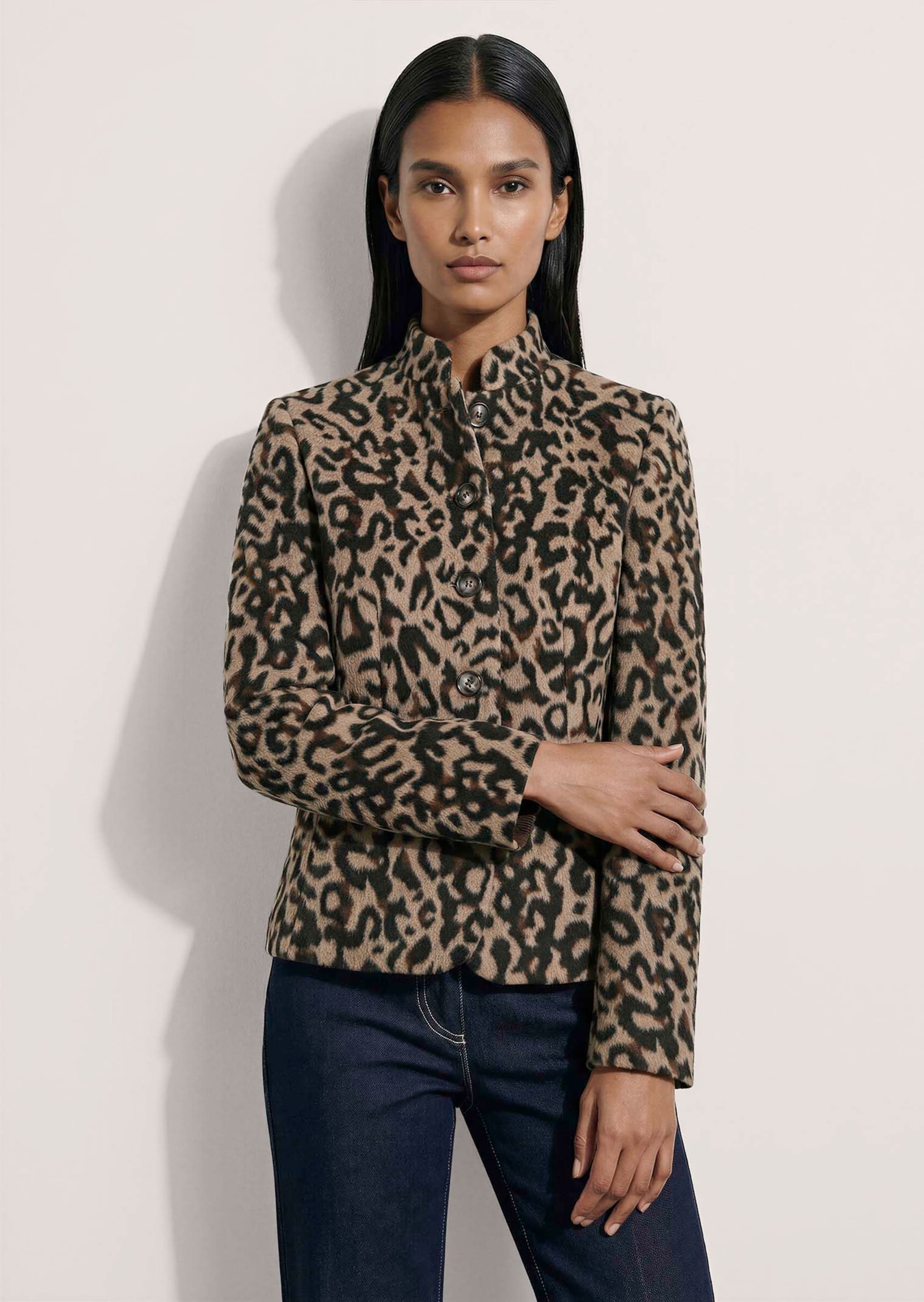 MADELEINE Jackenblazer »Blazer Jacquard-Blazer im Leo-Muster«