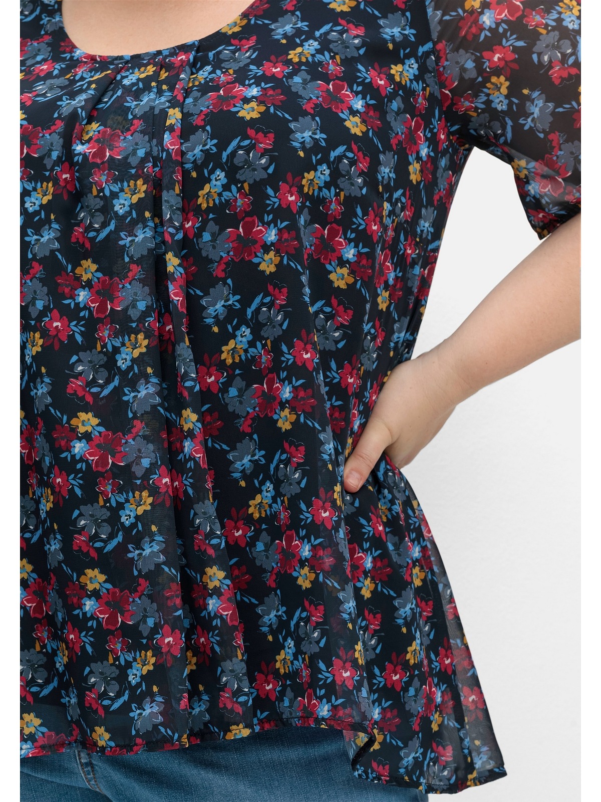 Sheego T-Shirt »Große Größen«, in leichter Chiffonqualität, blickdichtes Untershirt