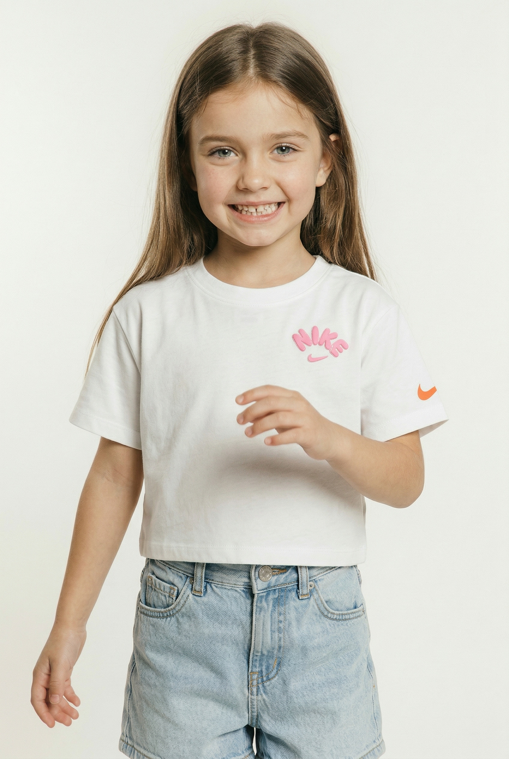 Nike Sportswear T-Shirt »NKG BOLD PLAY BOXY TEE« Mit großem Rückendruck