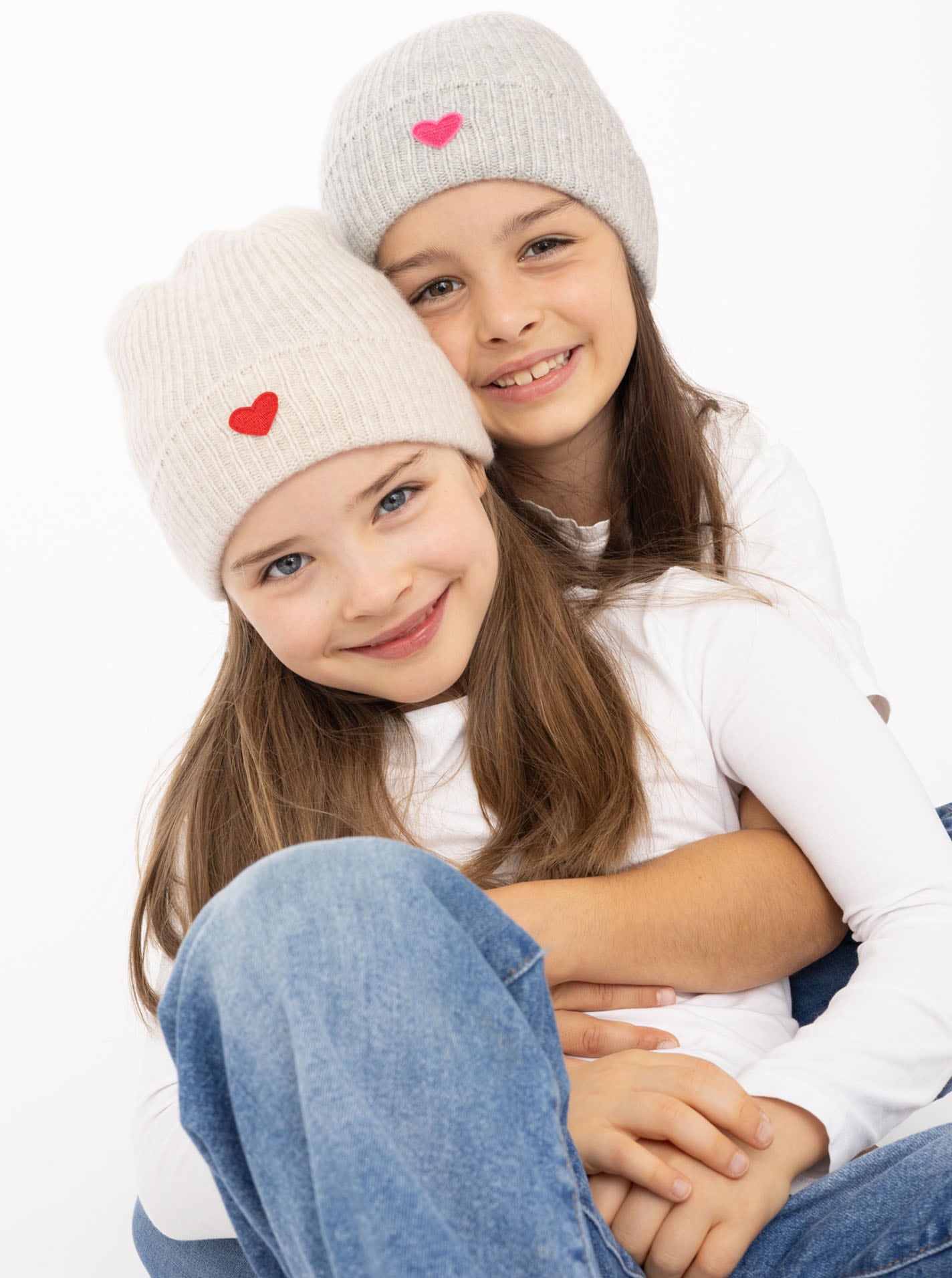 Zwillingsherz Beanie ""Heart-Patch"" Kids-Kaschmir Mütze mit Herzpatch