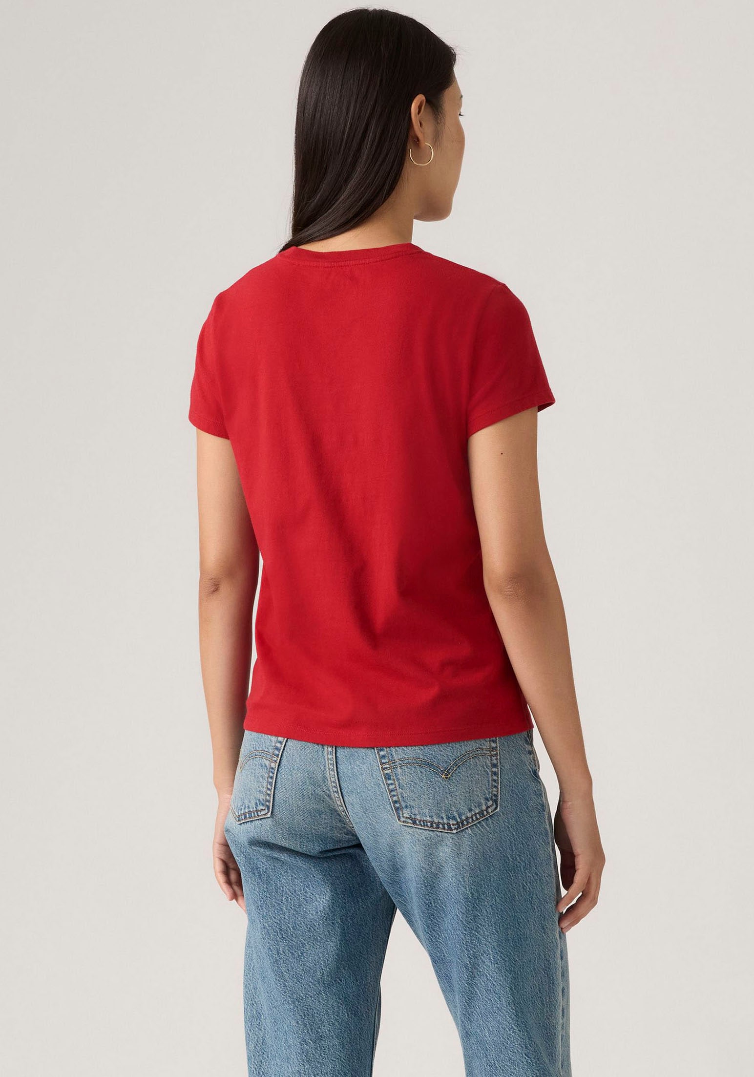 Levi's® Rundhalsshirt »THE PERFECT TEE« mit Logo im Metallic-Holo Print