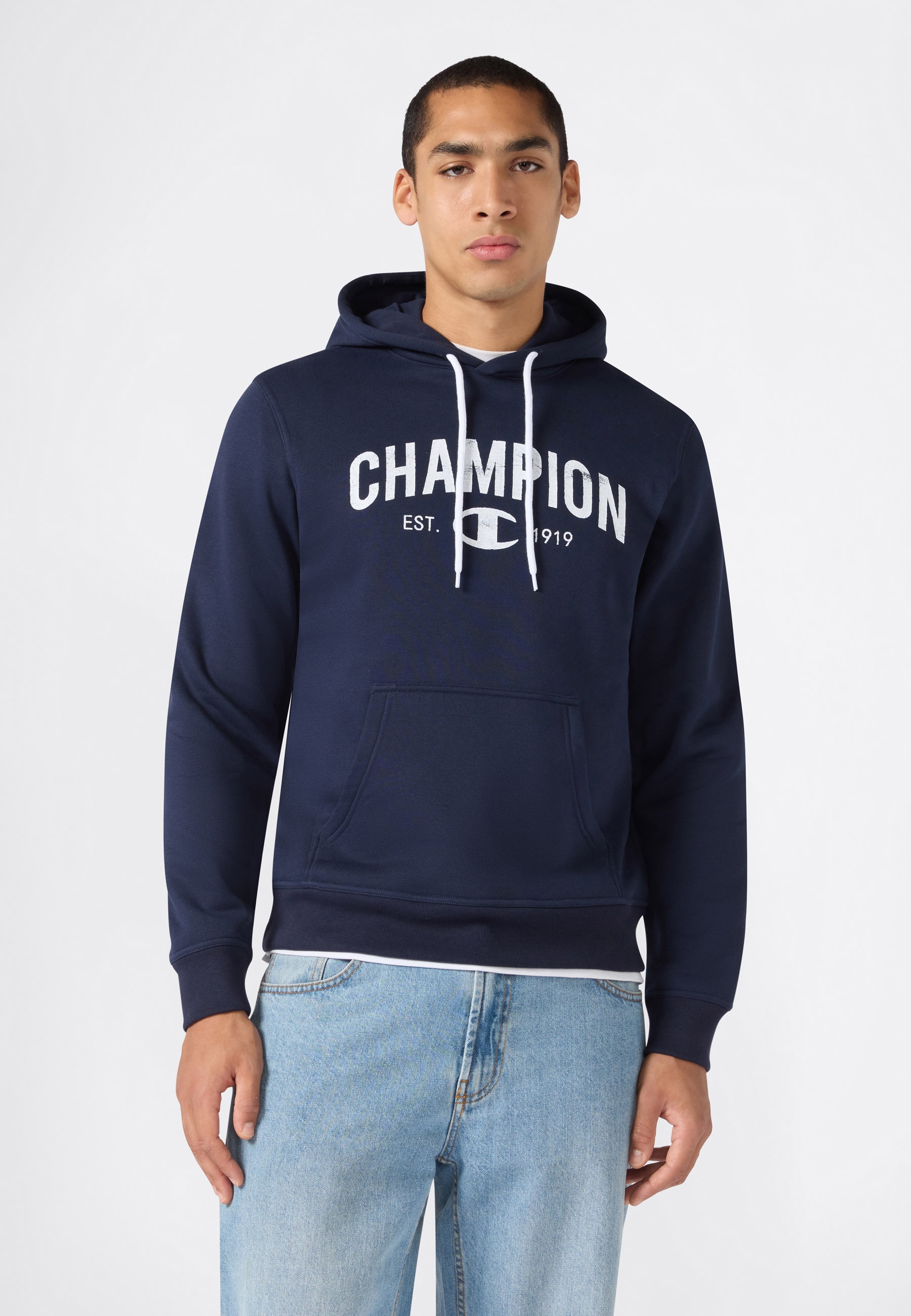 Champion Kapuzensweatshirt "SPORTWEAR HOODIE Standard Fit", Langarm-Ausführung, aus Baumwolle und Polyester, Standard Fit