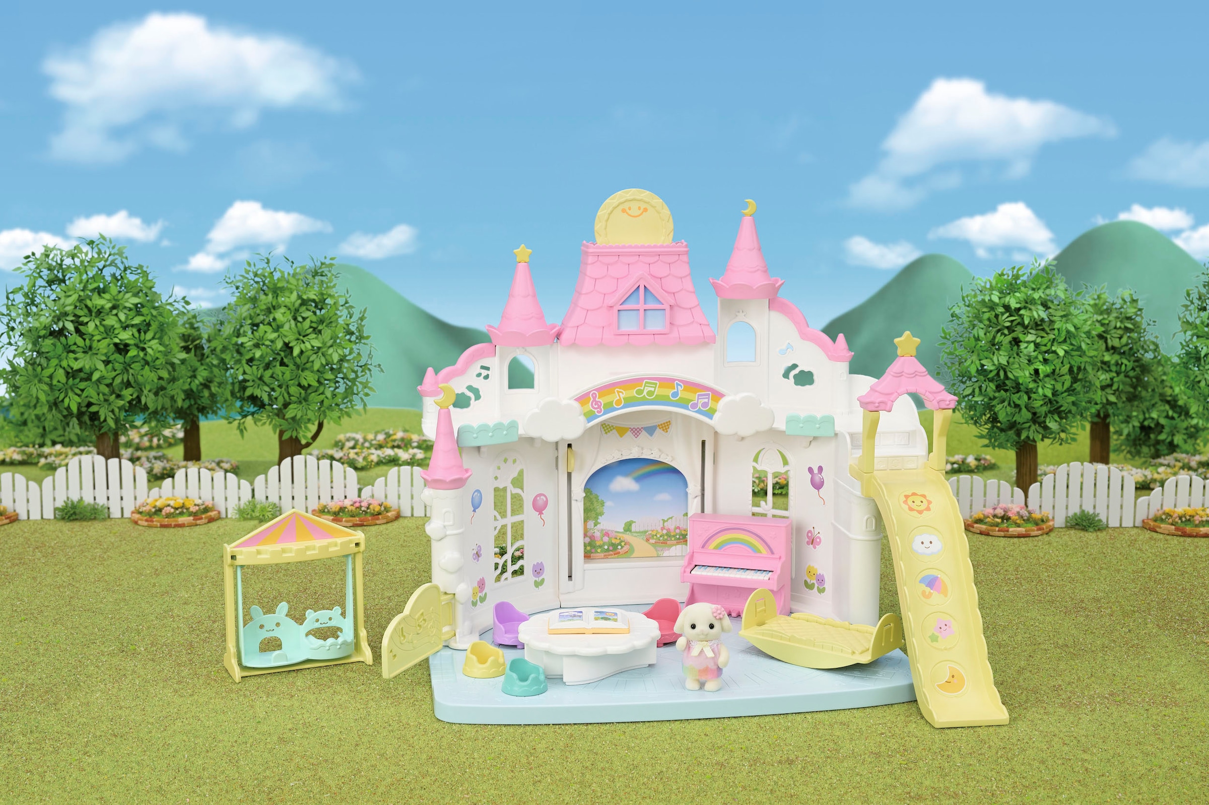 Sylvanian Families Spielwelt »Erlebniskindergarten - Sonnenschloss (5743)«