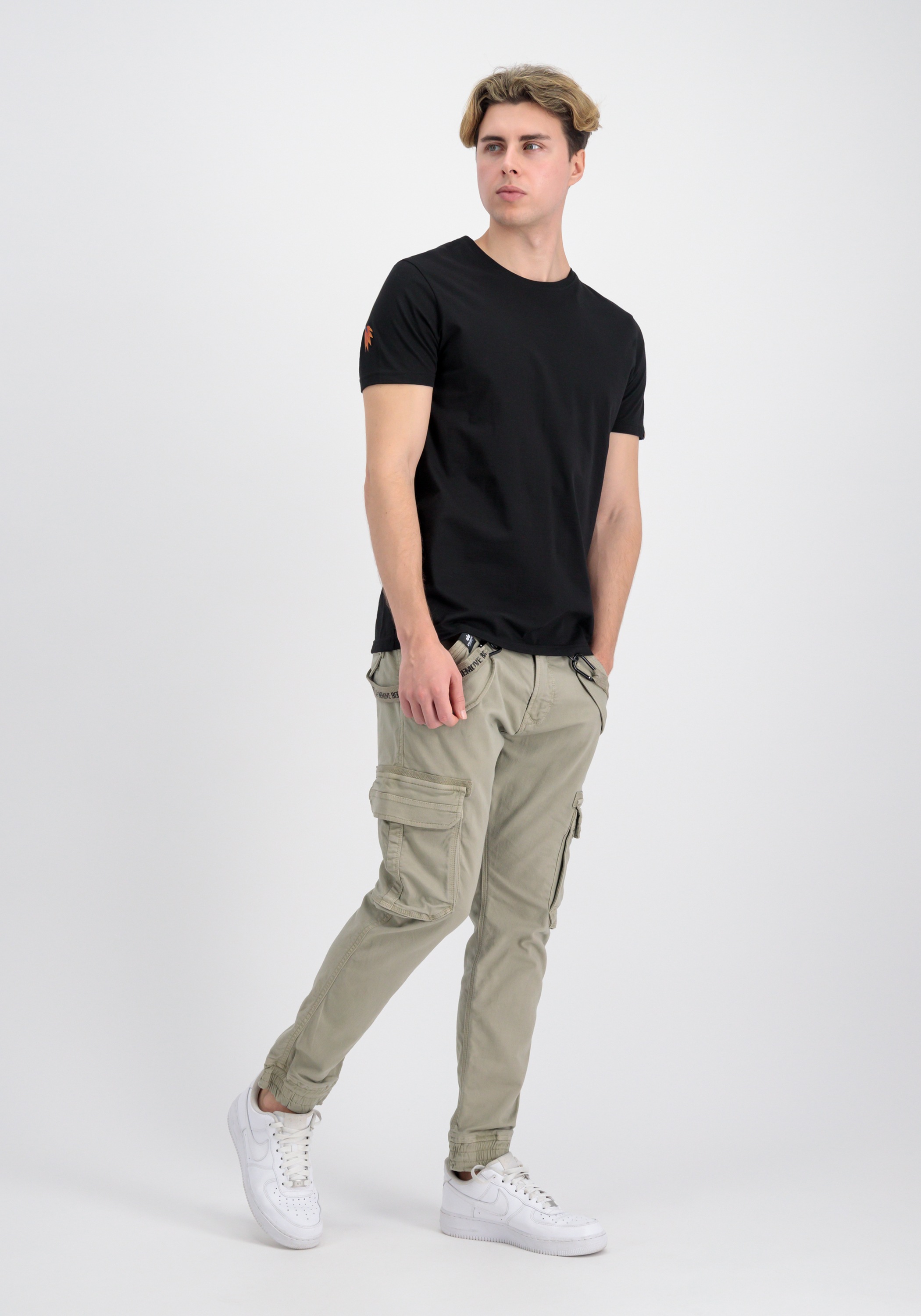 Thumbnail - Alpha Industries T-Shirt "Dragon EMB T-Shirt"