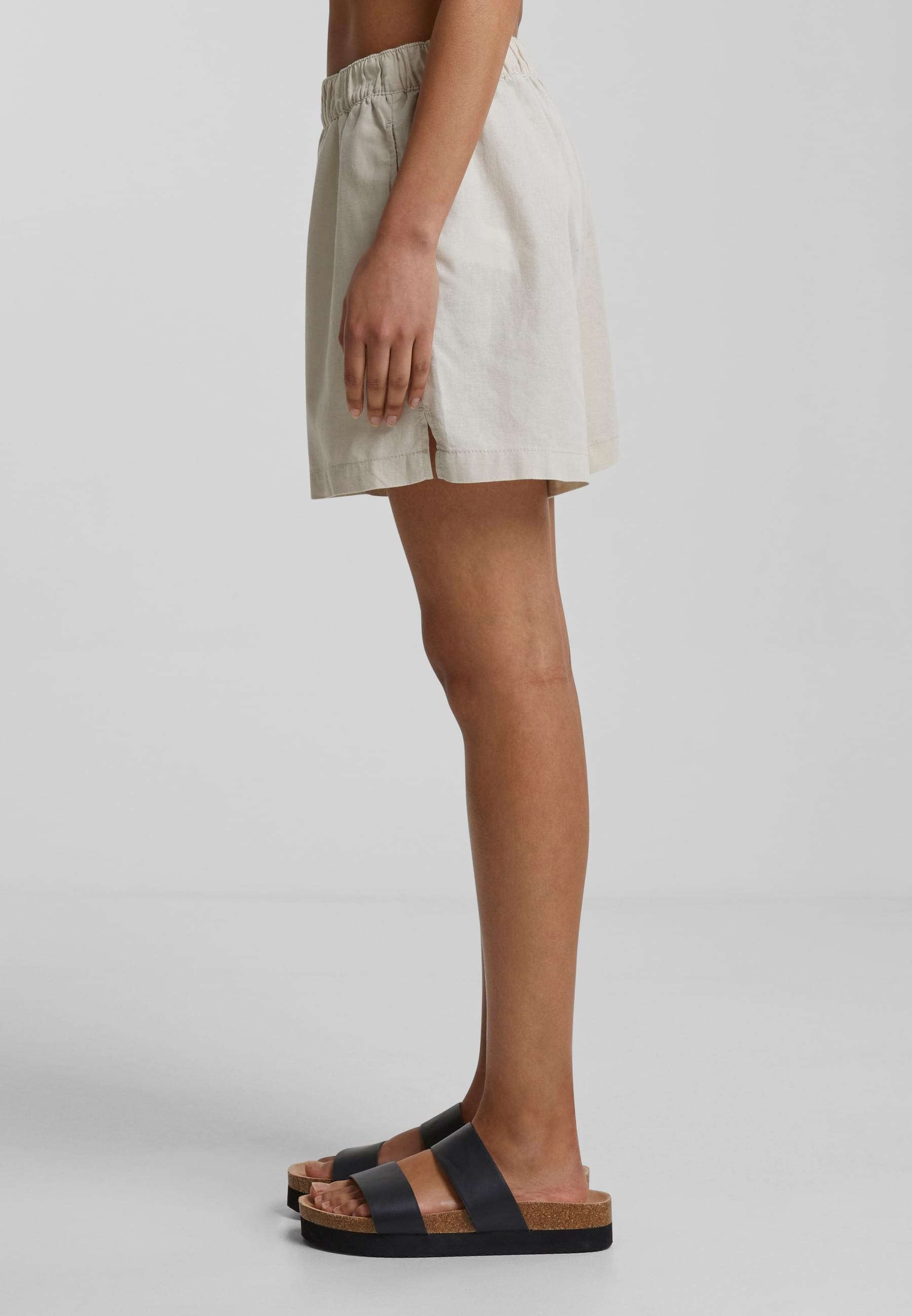 URBAN CLASSICS Shorts »Urban Classics Damen Ladies Linen Mixed Boxer Shorts«, (1 tlg.)