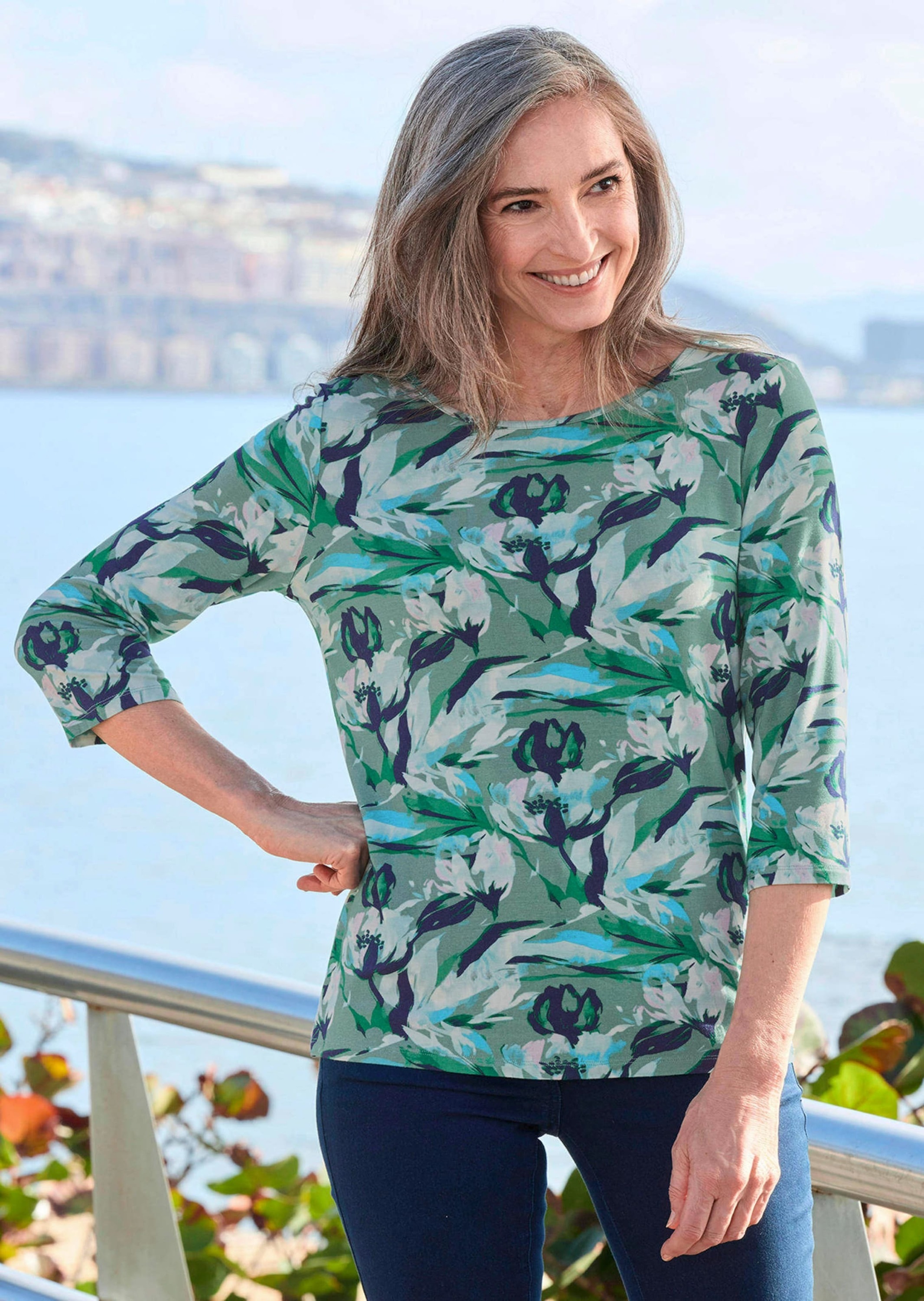 GOLDNER Kurzarmshirt »Kurzgröße Jersey-Shirt mit Blumenmuster«