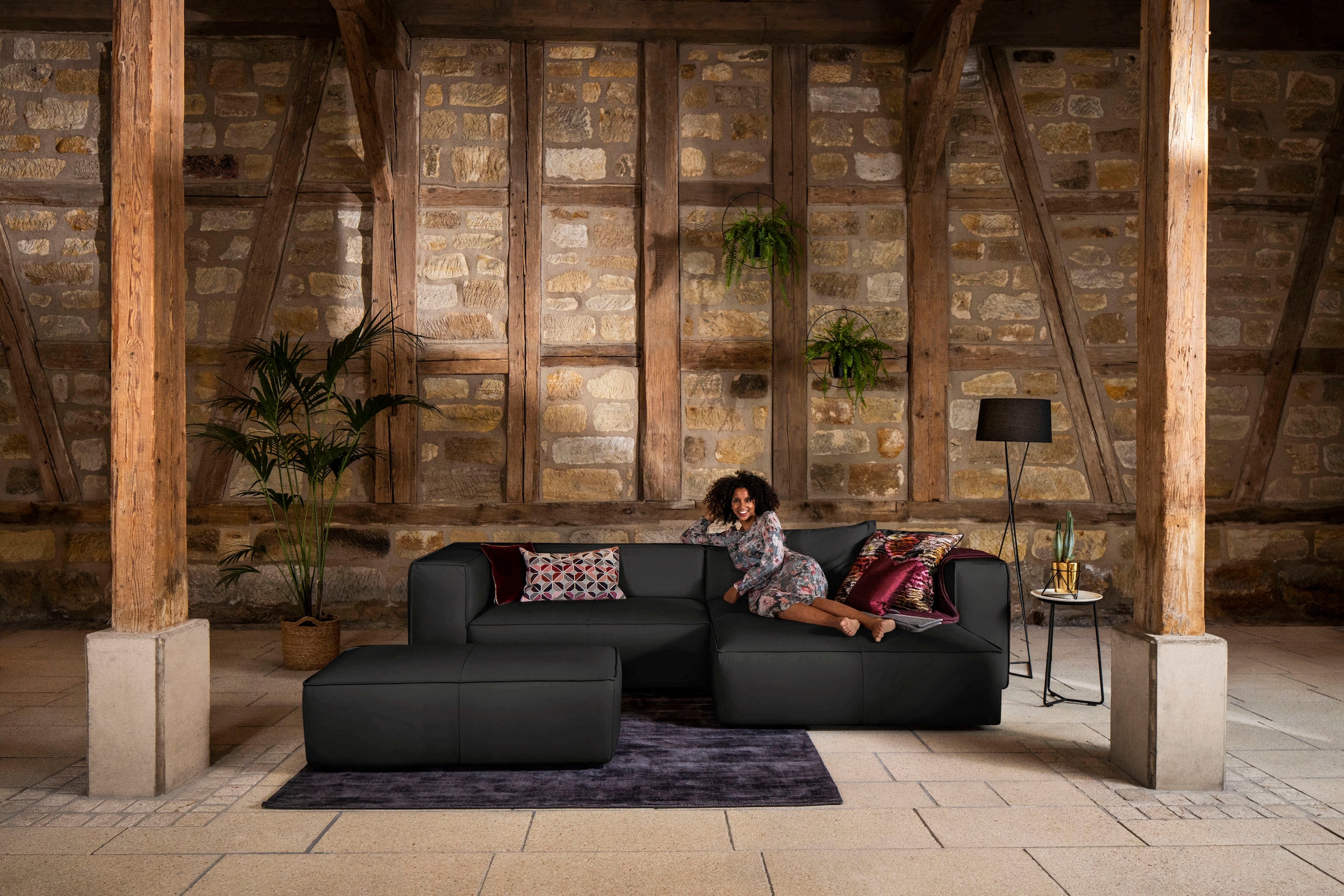 W.SCHILLIG Ecksofa "around-the-block Mega-Sofa & Hocker, viel Platz, Breite 300cm, L-Form" inklusive Hocker, mit eleganter Biese, mit Federkern