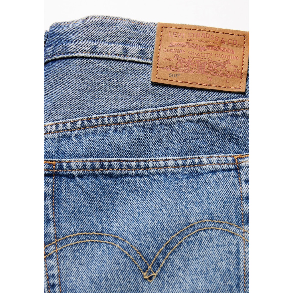 Levi's® Jeansshorts »501 Short Long«, Mit Knopfverschluss und krempelbarem Saum