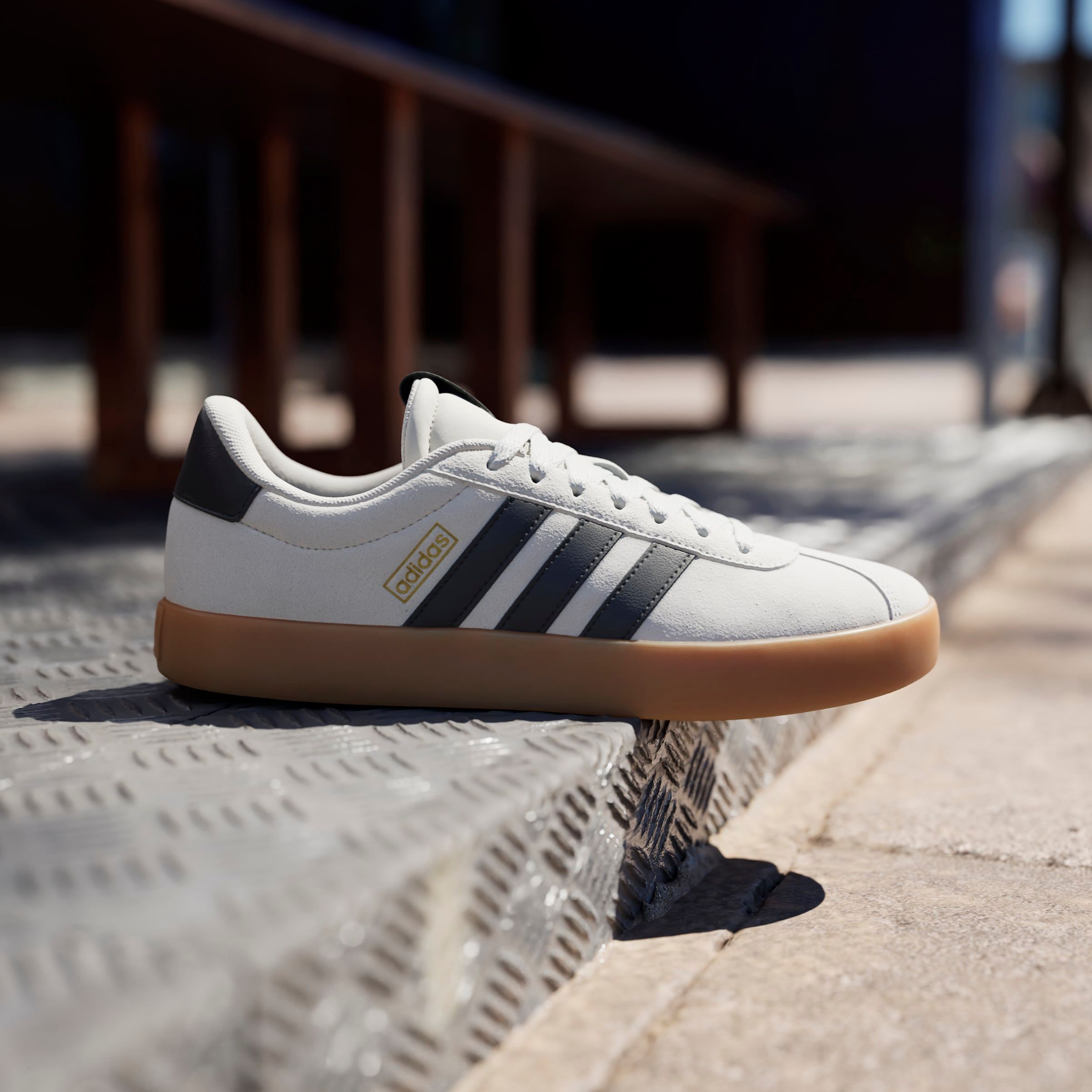 adidas Sportswear Sneaker »VL COURT 3.0«, inspiriert vom Design des adidas samba