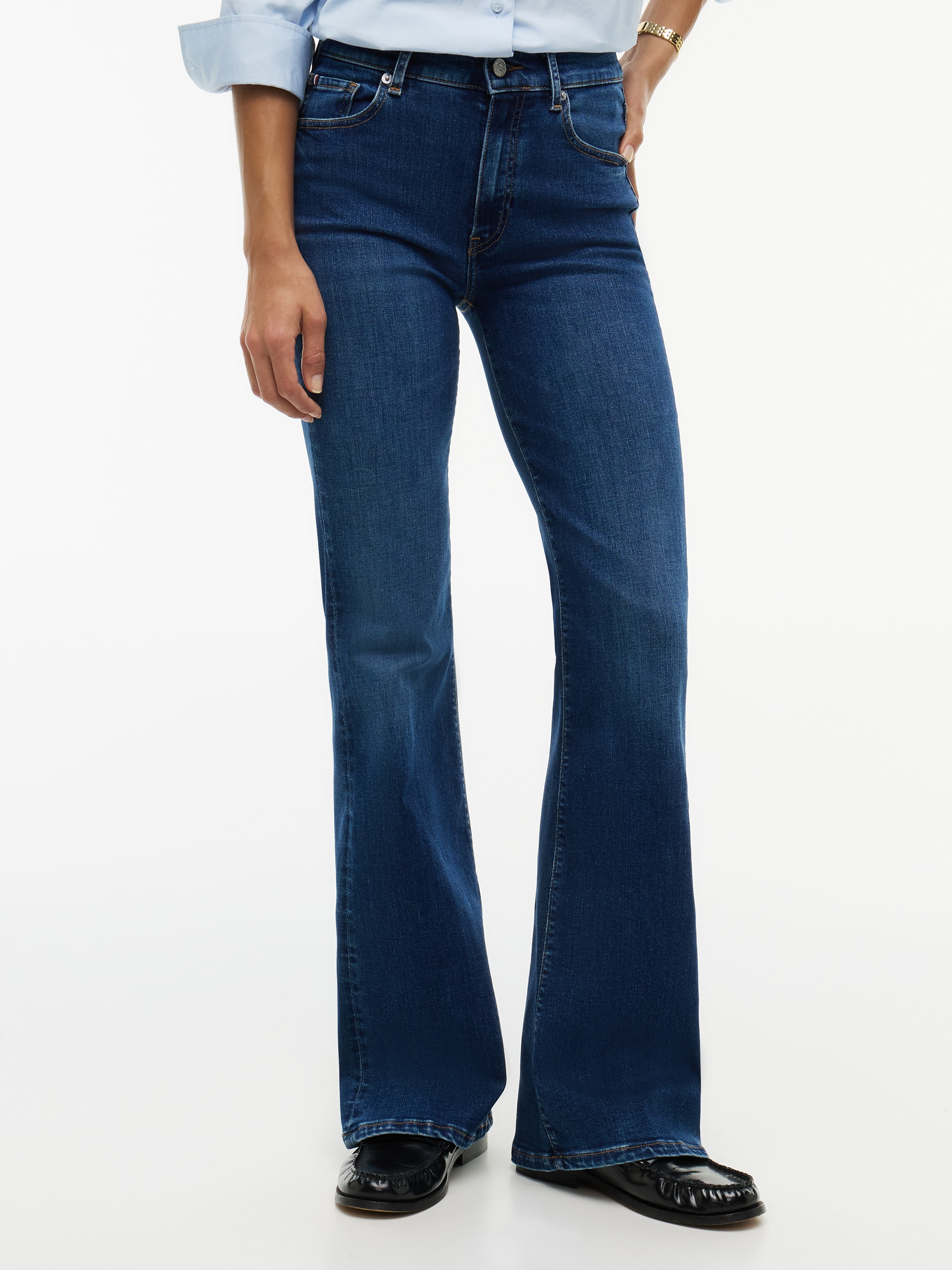 Tommy Hilfiger Bootcut-Jeans "LUNA MID RISE FLARE ESSENTIAL" Baumwollmischung, in ausgestellter Form, mid waist