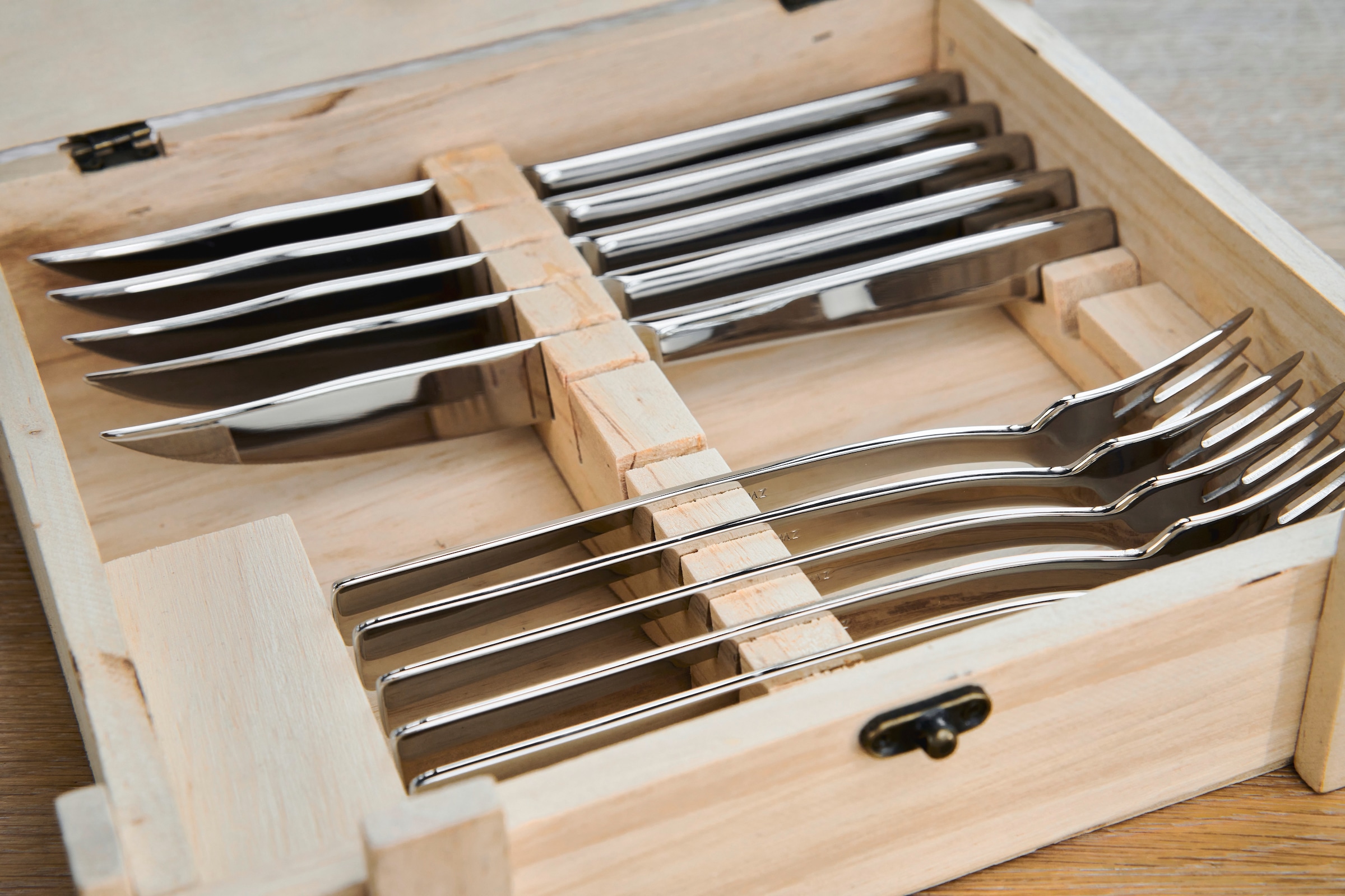 Zwilling Steakbesteck »Specials«, (Set, 12 tlg.), 18/10 Edelstahl, Rostfrei, Poliert, für bis zu sechs Personen