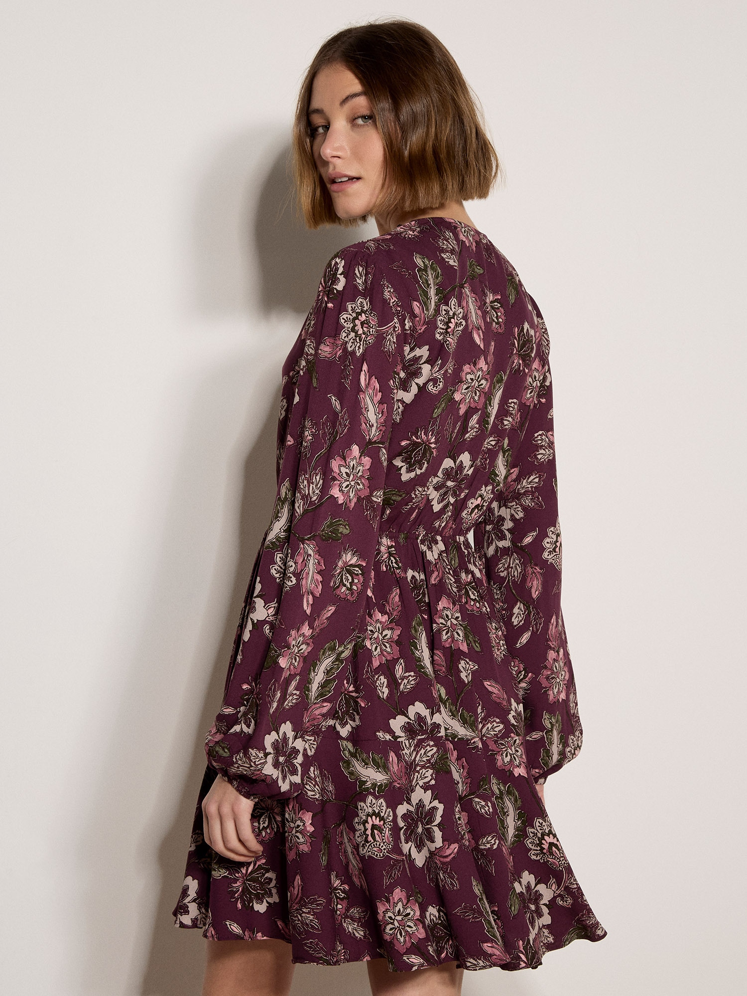 Apricot Minikleid »Geblümtes kurzes Kleid« mit gesmokter Taille